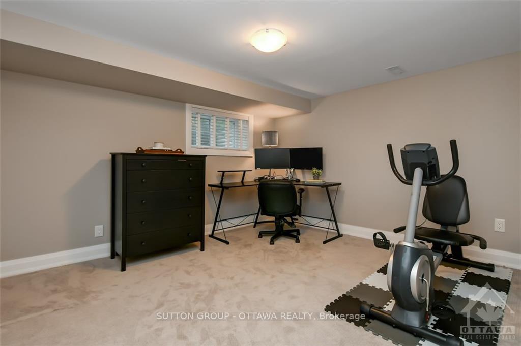 Photo 17 of 17 Petty Street, Ottawa, Merivale Gardens — HOMEH