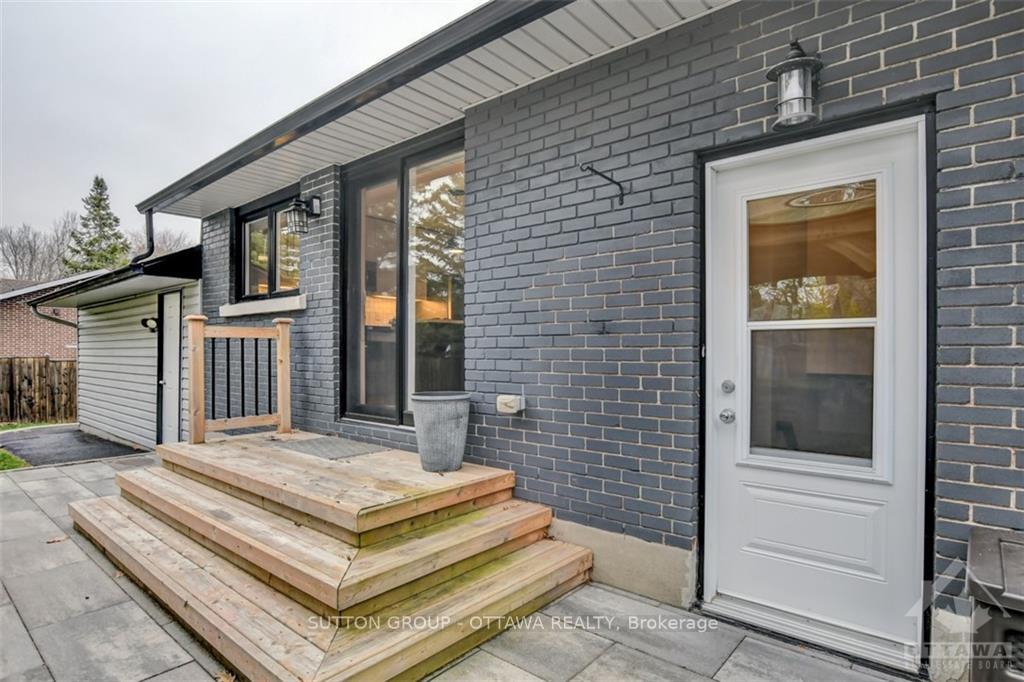Photo 20 of 17 Petty Street, Ottawa, Merivale Gardens — HOMEH