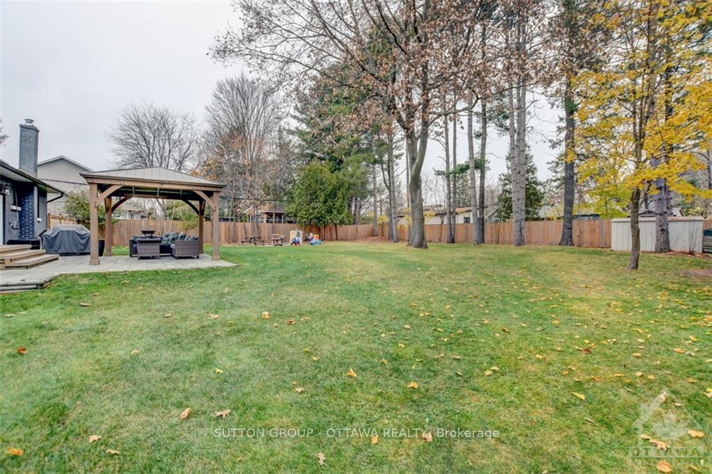 Photo 25 of 17 Petty Street, Ottawa, Merivale Gardens — HOMEH