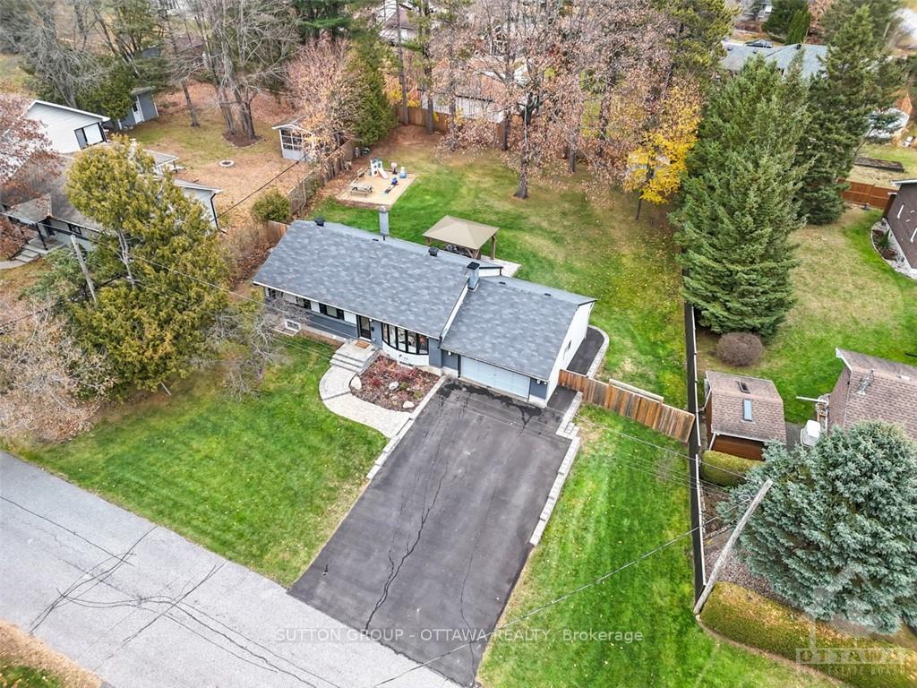 Photo 29 of 17 Petty Street, Ottawa, Merivale Gardens — HOMEH