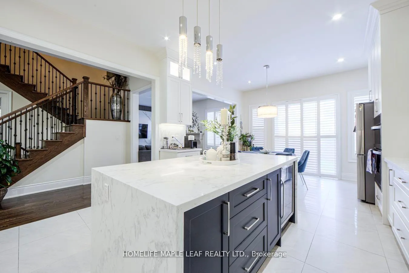 Photo 14 of 42 Foothills Crescent, Brampton, Toronto Gore Rural Estate — HOMEH