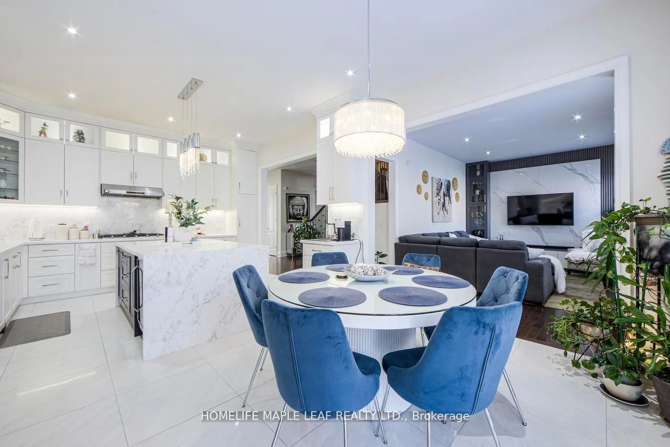 Photo 17 of 42 Foothills Crescent, Brampton, Toronto Gore Rural Estate — HOMEH