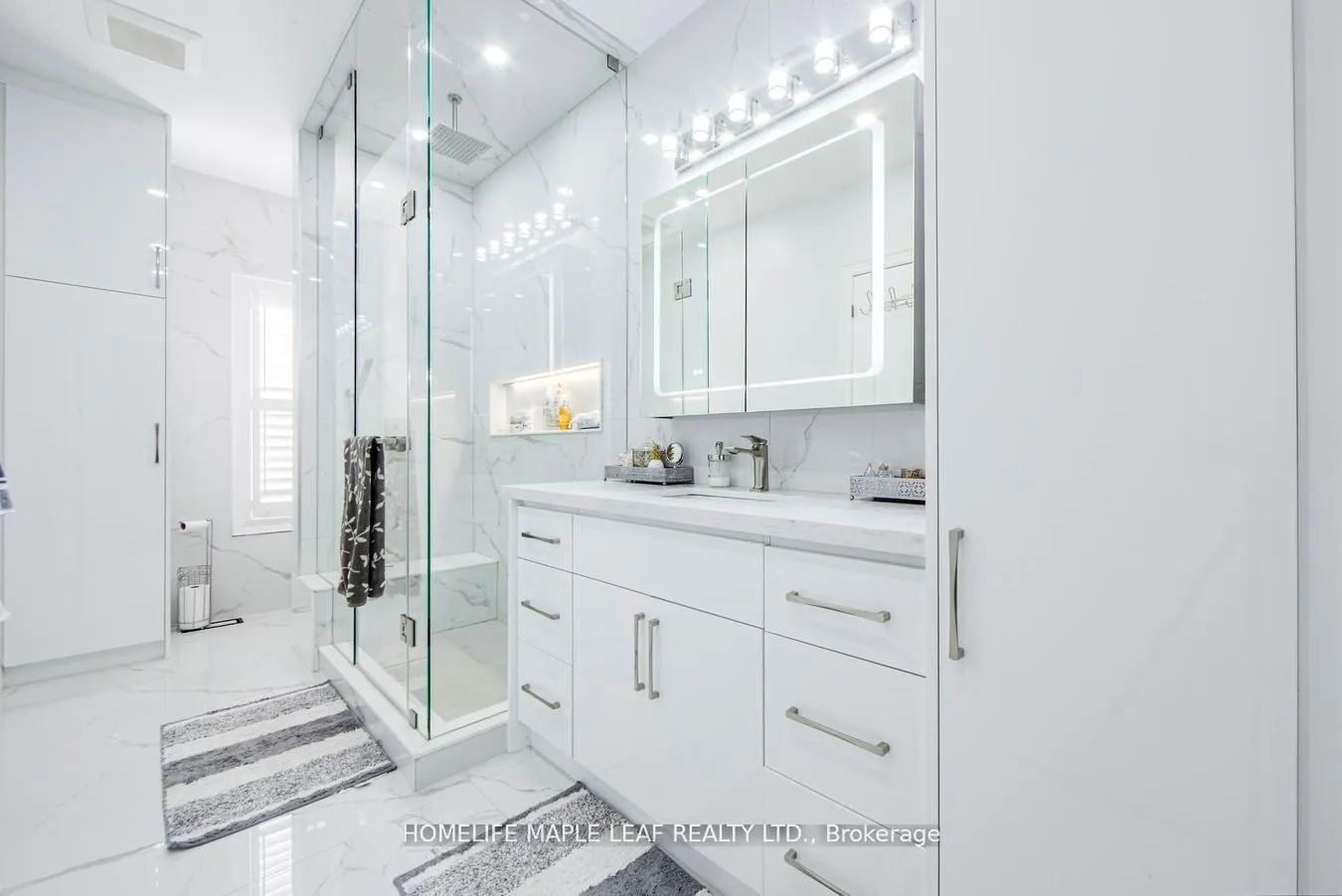 Photo 29 of 42 Foothills Crescent, Brampton, Toronto Gore Rural Estate — HOMEH
