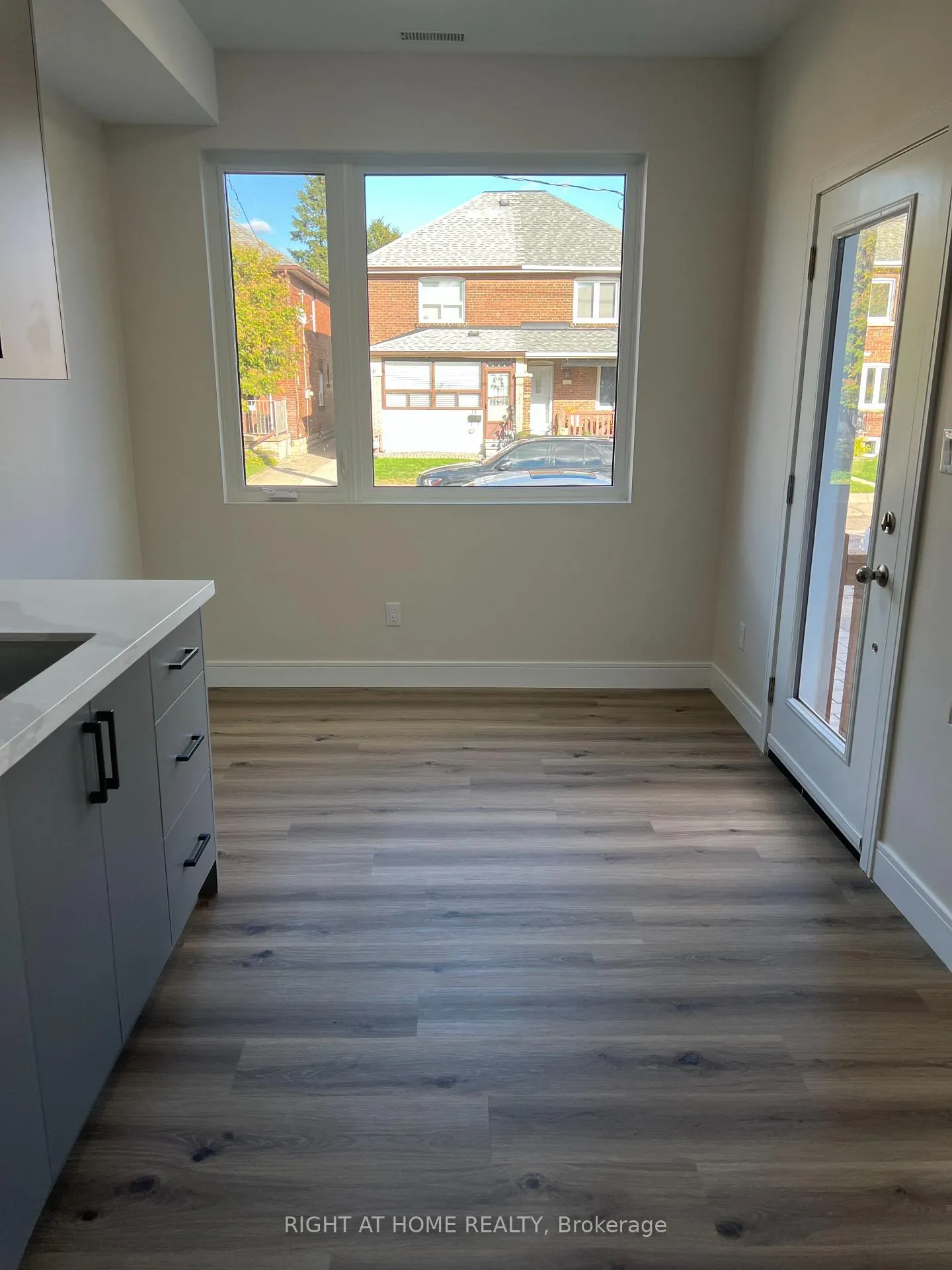 Photo 13 of Unit 1, 32 Cadorna Avenue, Toronto, Danforth Village-East York — HOMEH