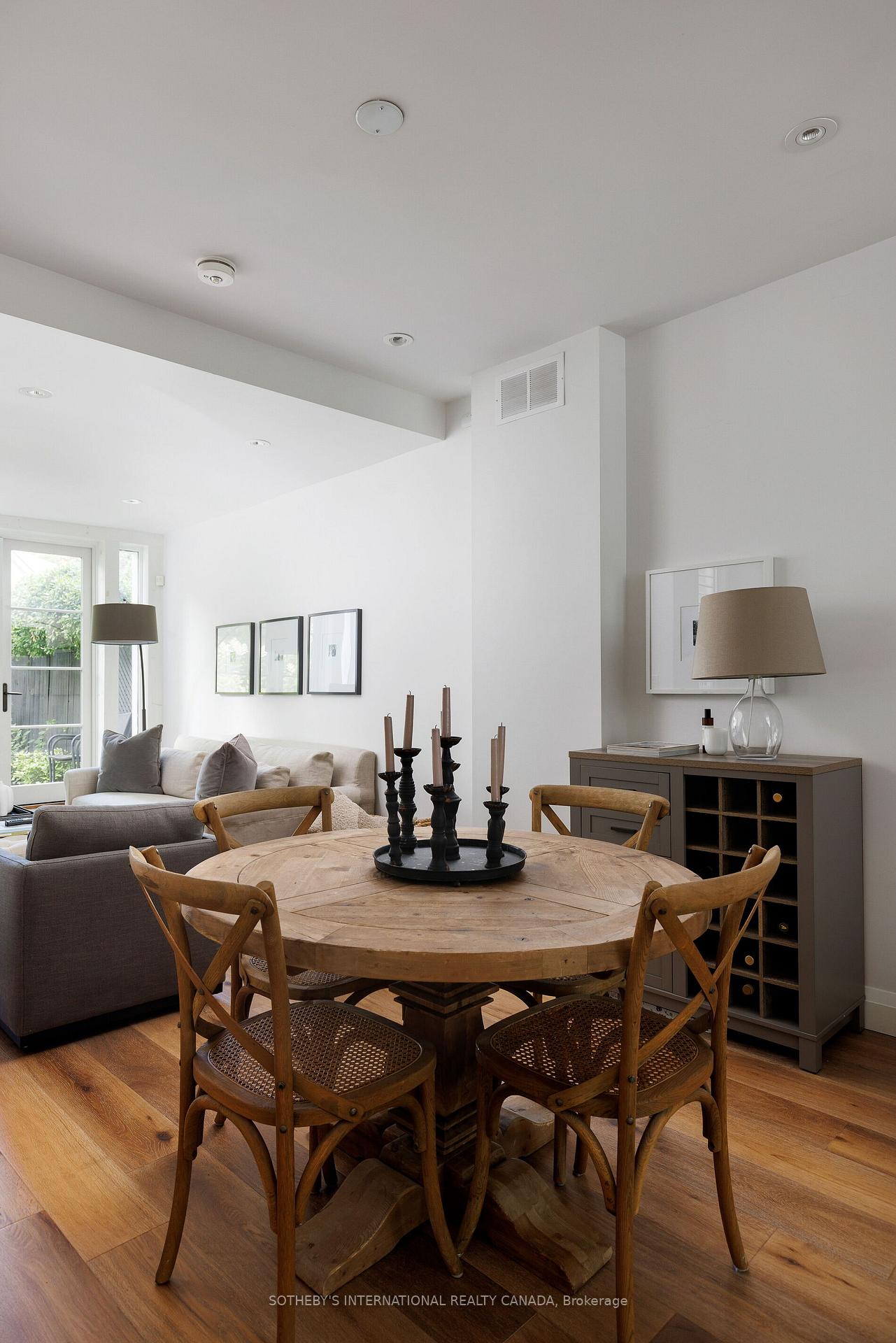 Photo 11 of 116 Shaftesbury Avenue, Toronto, Rosedale-Moore Park — HOMEH