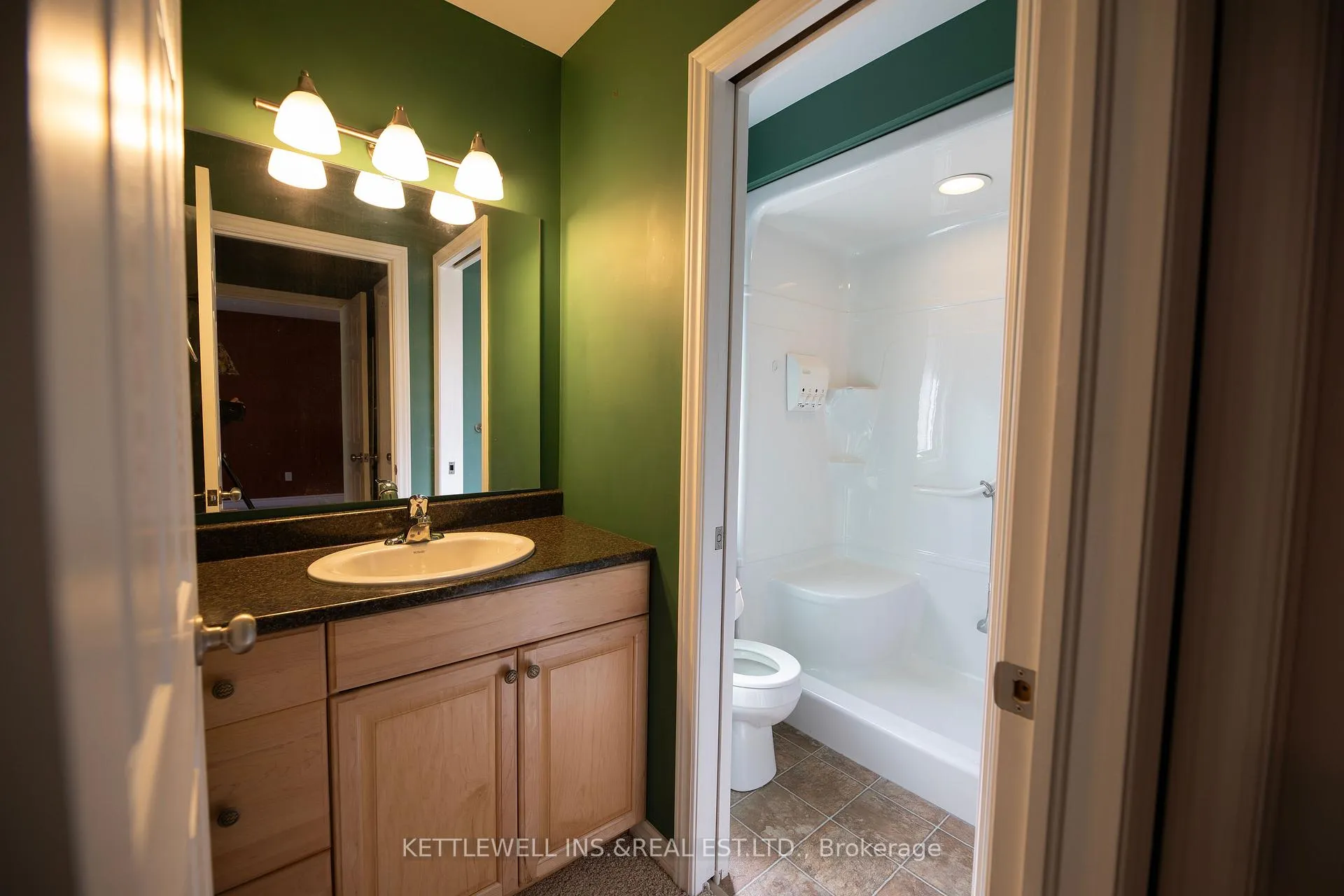 Photo 8 of 163 Maitland Street, Strathroy-Caradoc, NW — HOMEH