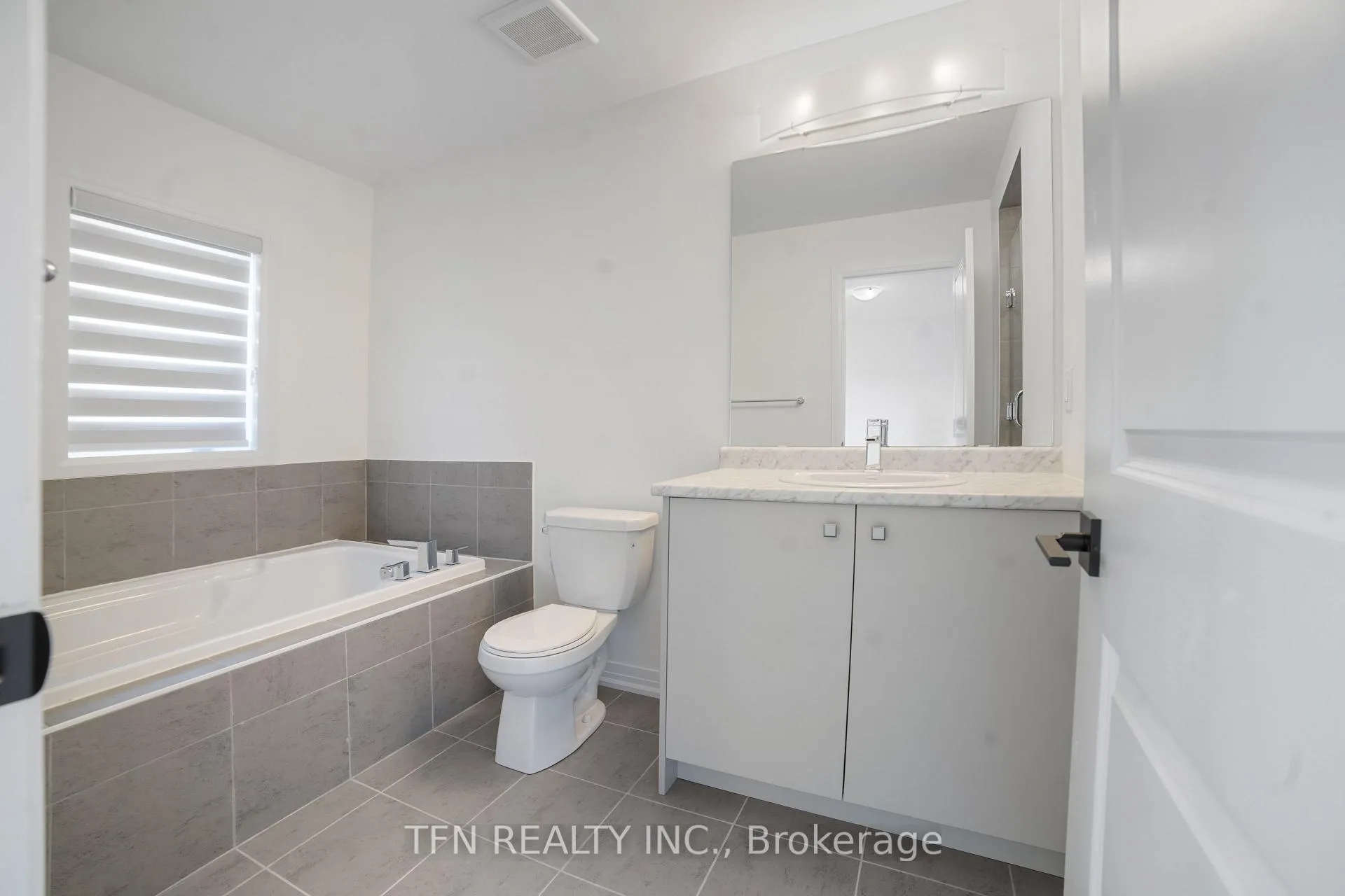 Photo 14 of 115 Velvet Way, Thorold, Rolling Meadows — HOMEH