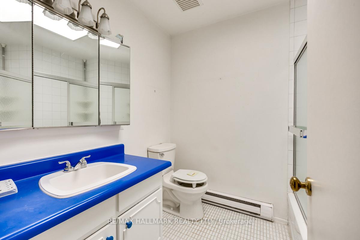 Photo 15 of 5 Bowmore Road, Toronto, Woodbine Corridor — HOMEH
