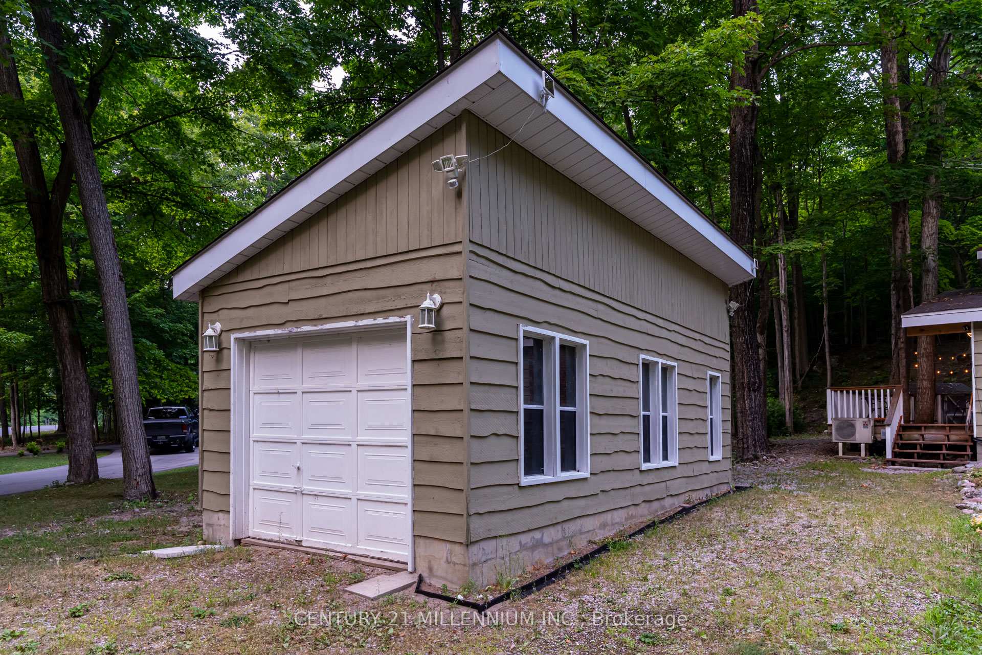 Photo 3 of 105 Silver Birch Drive, Tiny, Rural Tiny — HOMEH