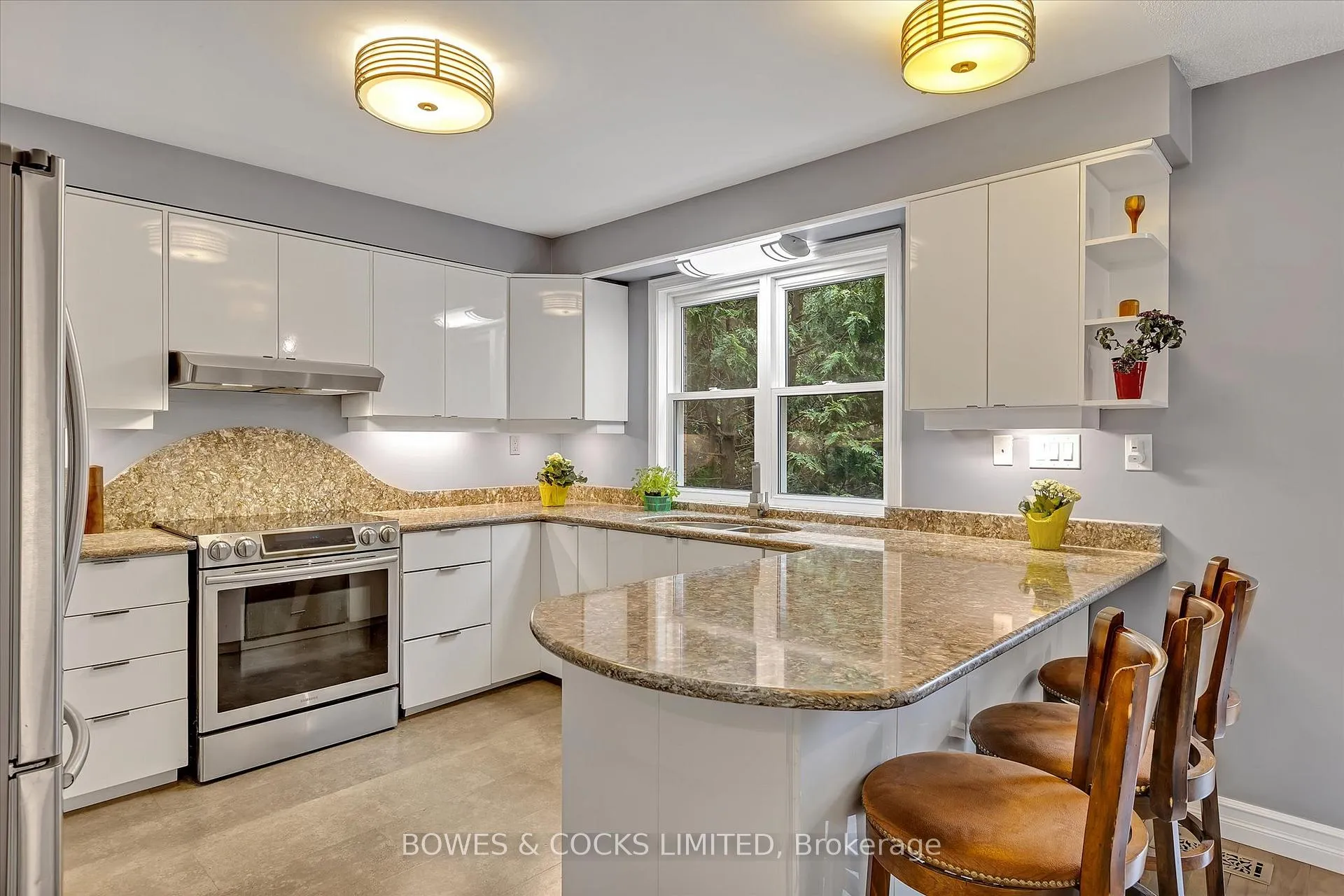 Photo 9 of 1543 Scollard Crescent, Peterborough, Ashburnham Ward 4 — HOMEH