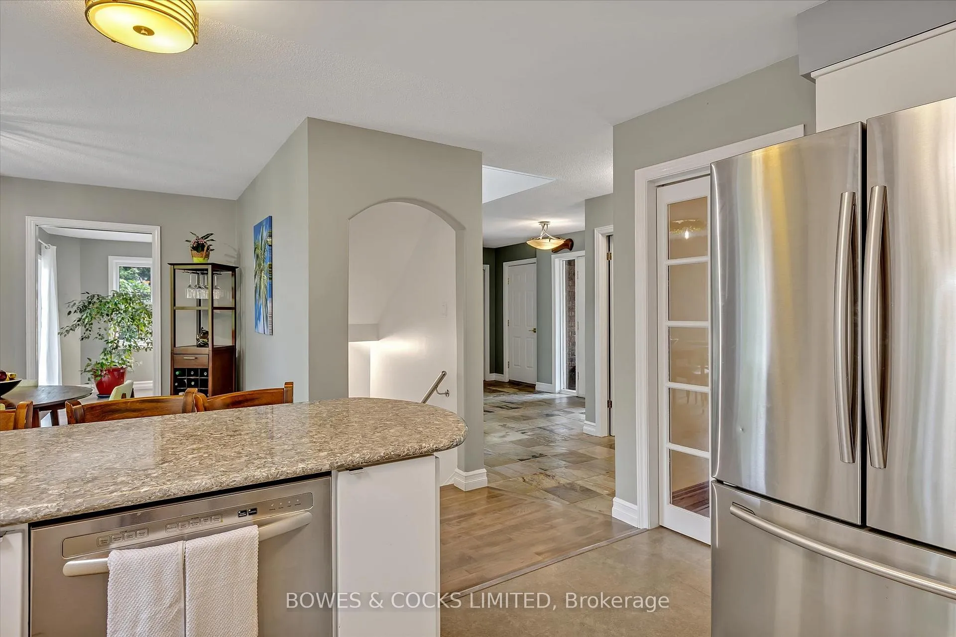 Photo 11 of 1543 Scollard Crescent, Peterborough, Ashburnham Ward 4 — HOMEH