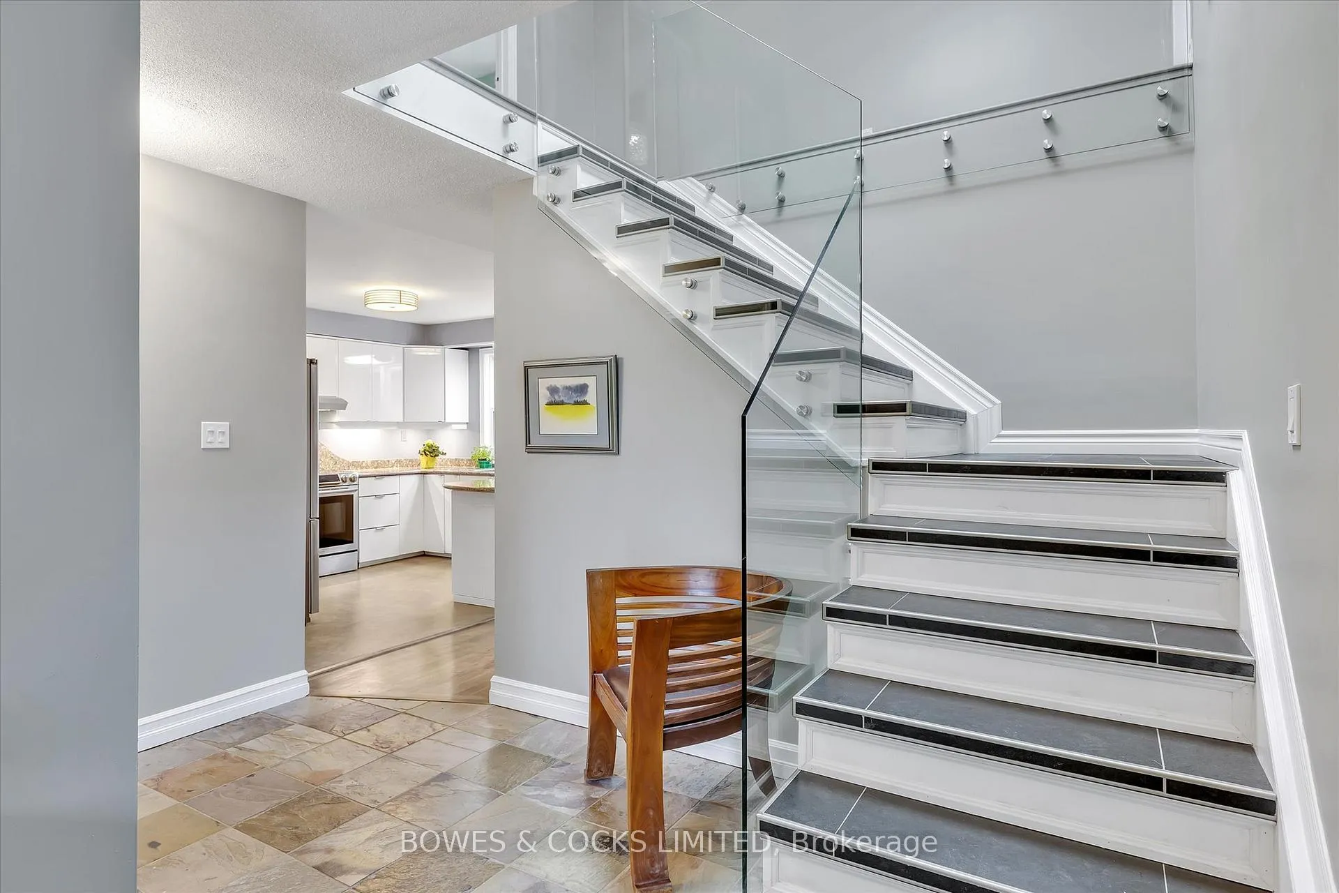 Photo 13 of 1543 Scollard Crescent, Peterborough, Ashburnham Ward 4 — HOMEH