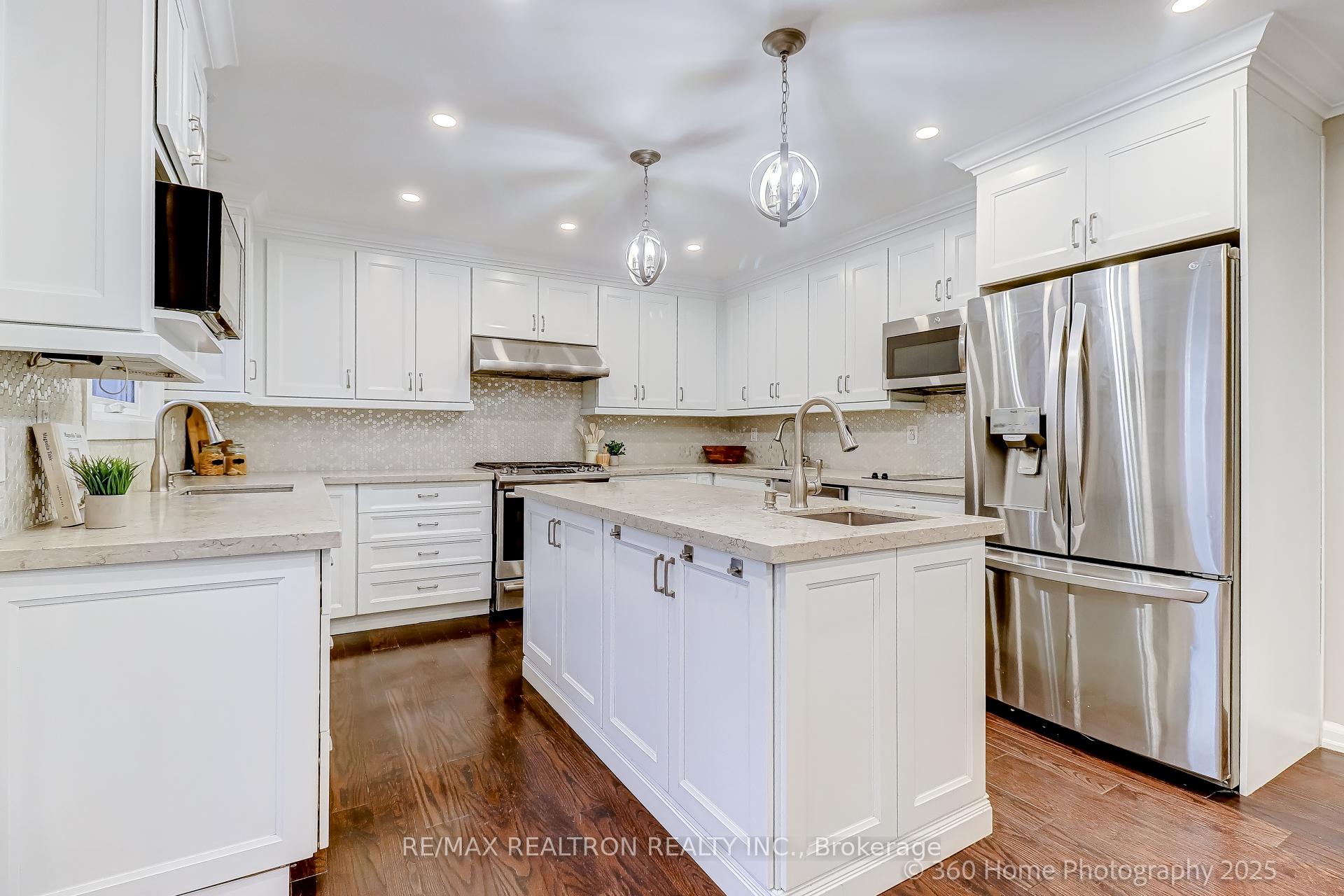 Photo 11 of 81 Sultana Avenue, Toronto, Englemount-Lawrence — HOMEH