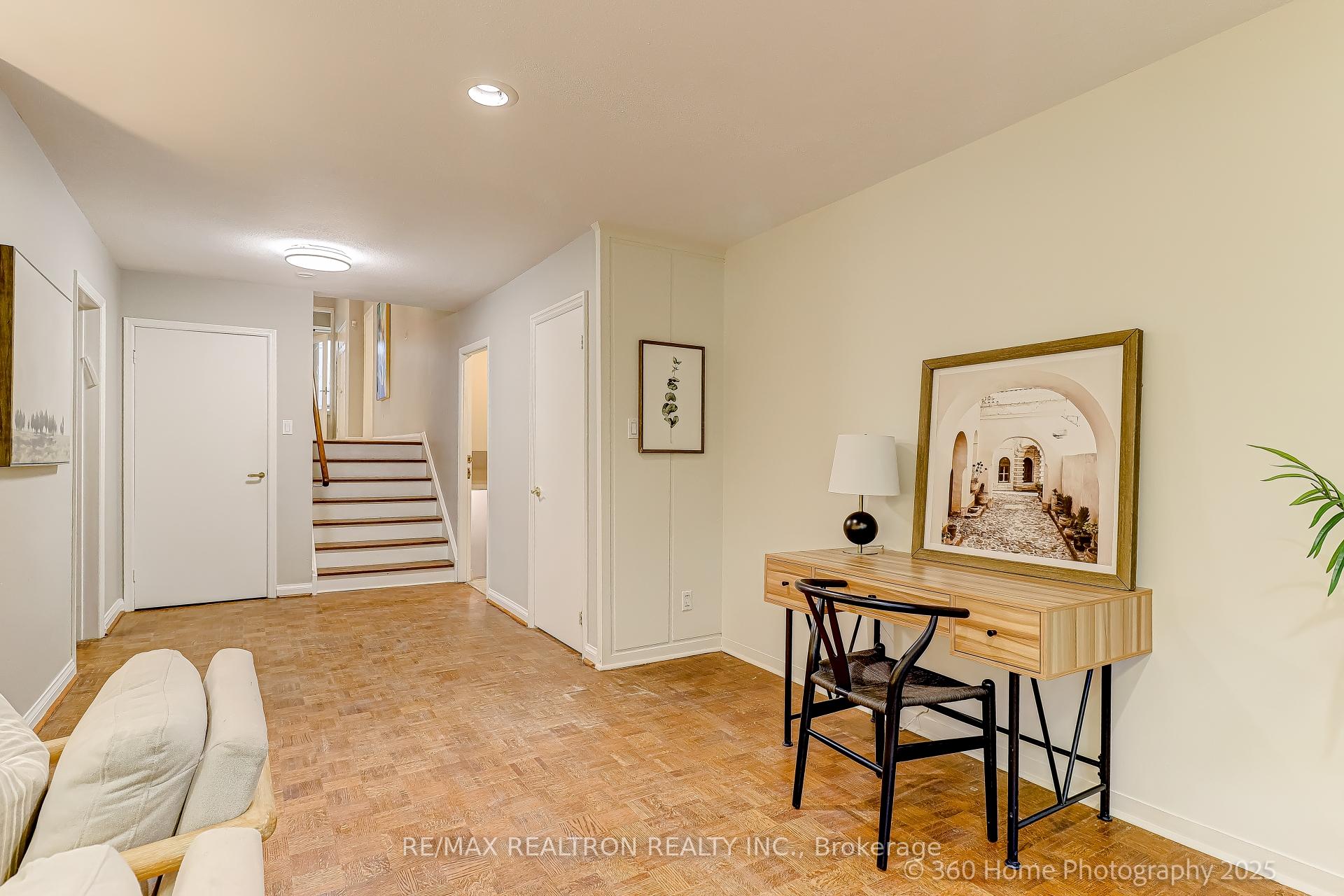 Photo 16 of 81 Sultana Avenue, Toronto, Englemount-Lawrence — HOMEH