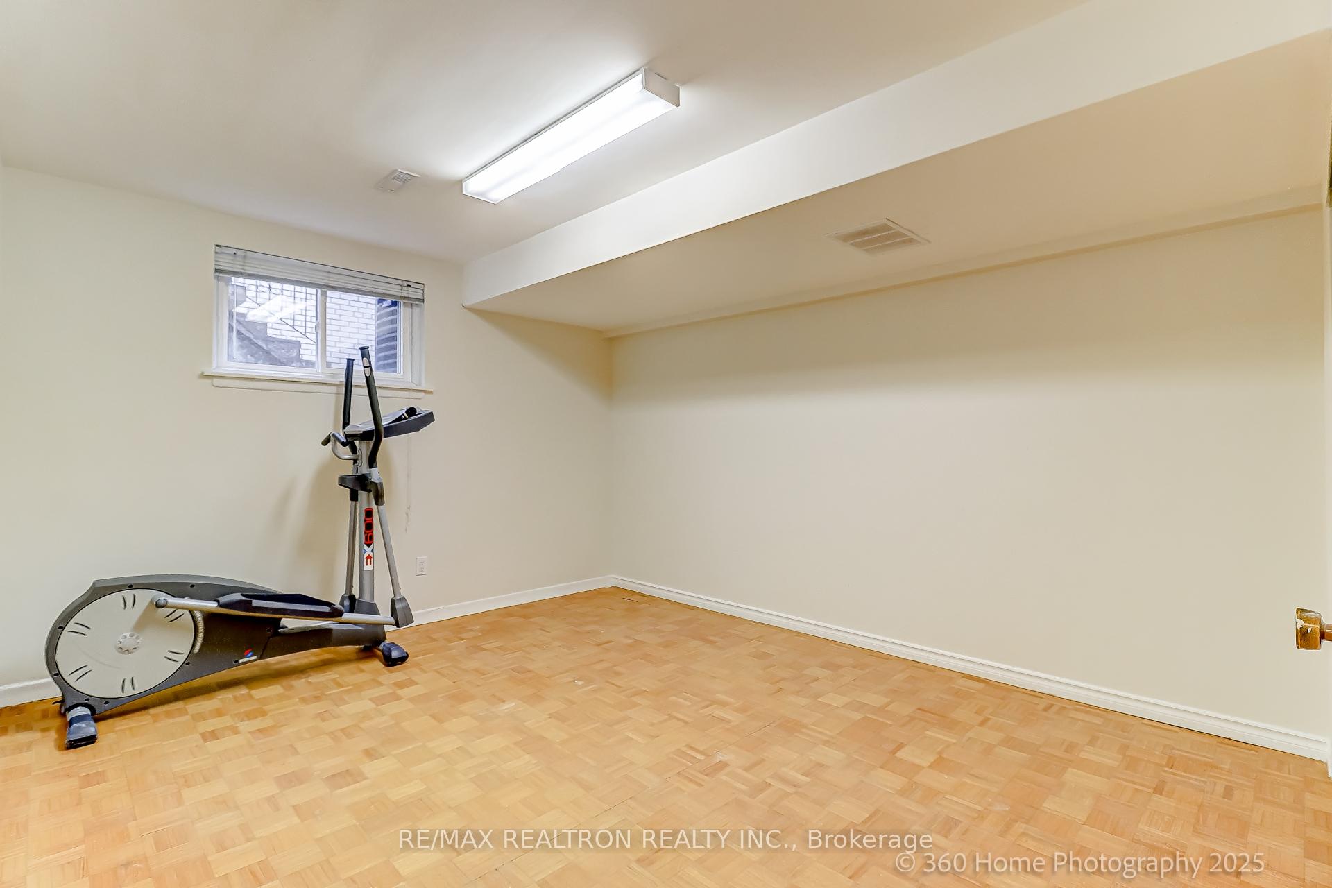 Photo 22 of 81 Sultana Avenue, Toronto, Englemount-Lawrence — HOMEH