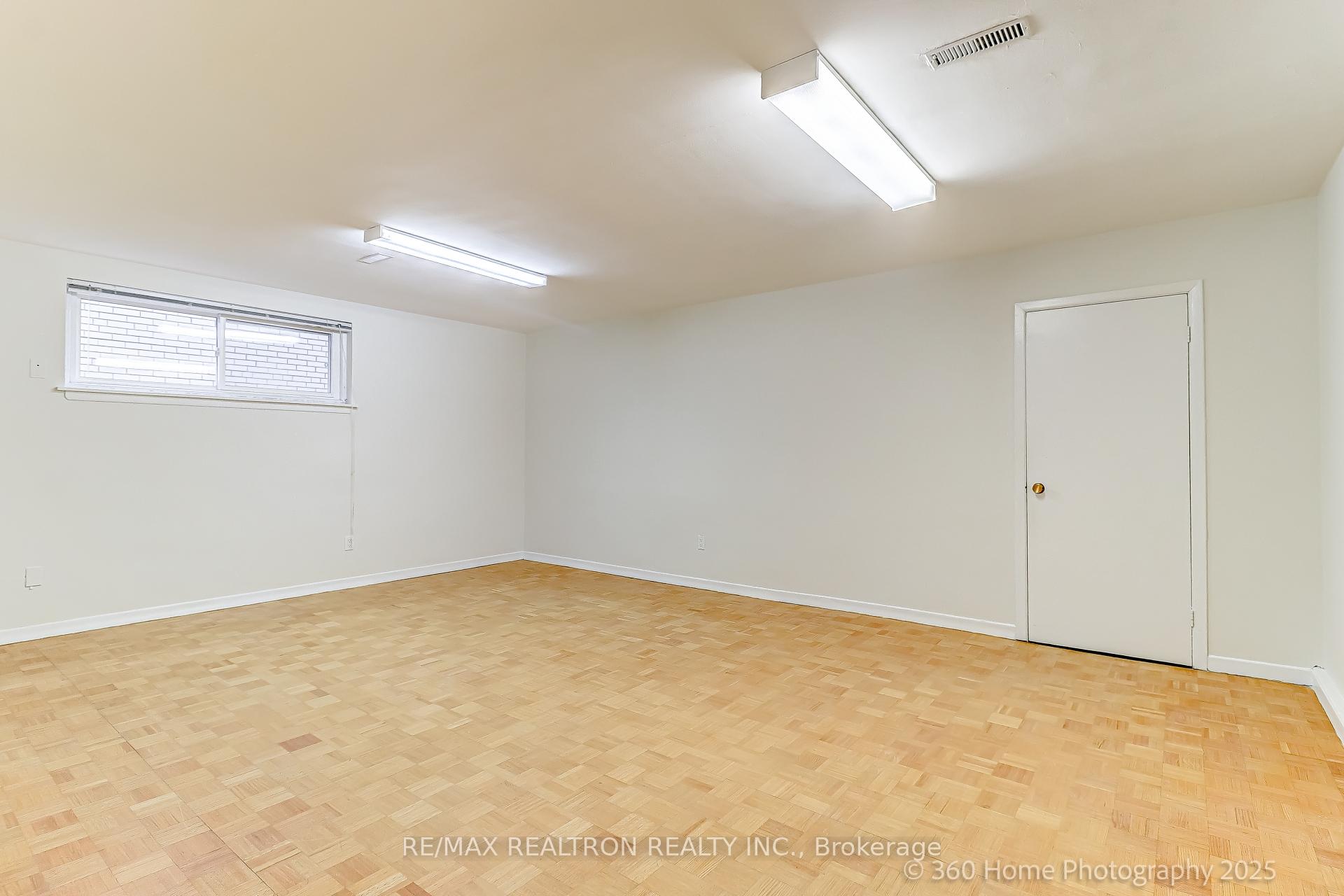 Photo 24 of 81 Sultana Avenue, Toronto, Englemount-Lawrence — HOMEH