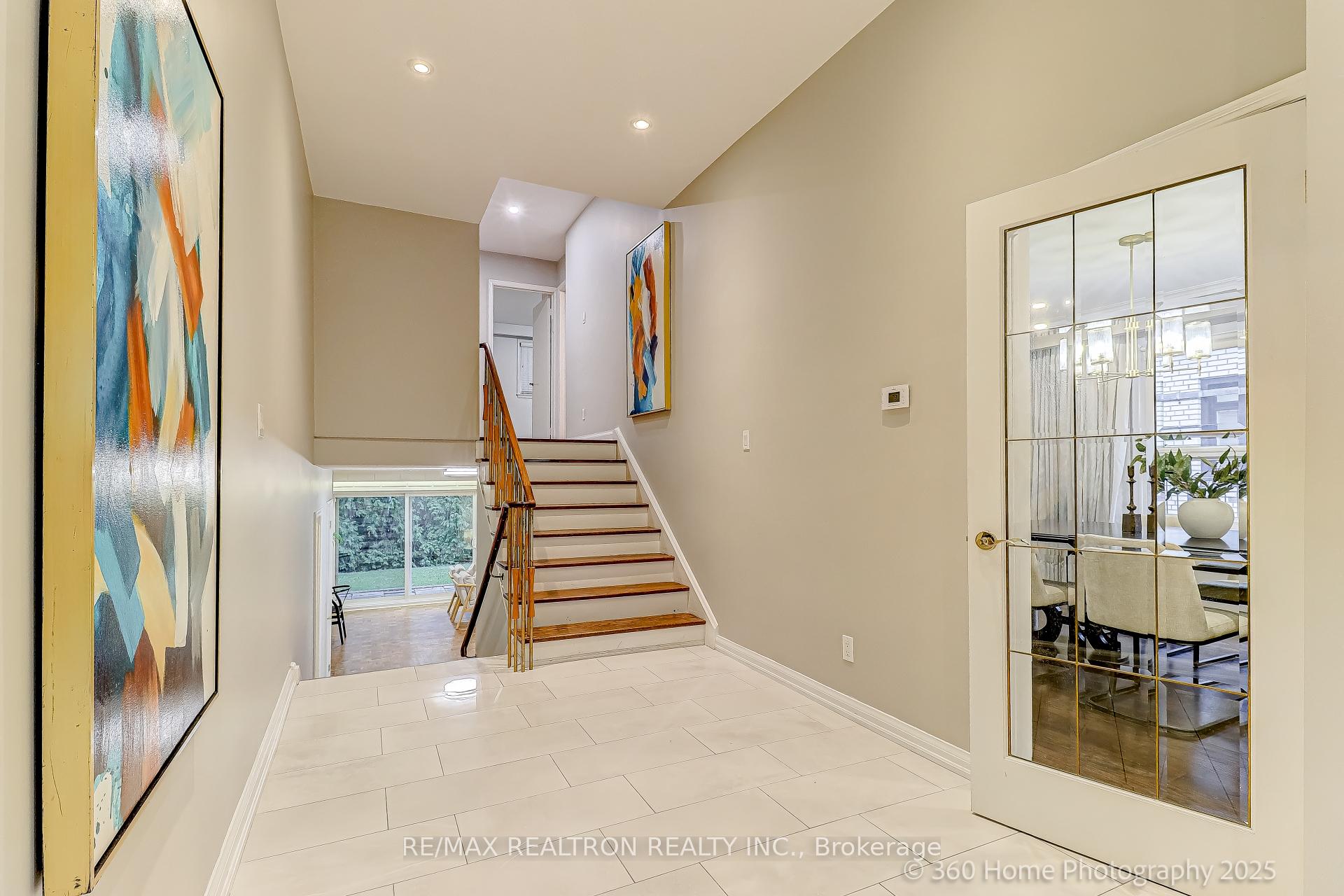 Photo 25 of 81 Sultana Avenue, Toronto, Englemount-Lawrence — HOMEH