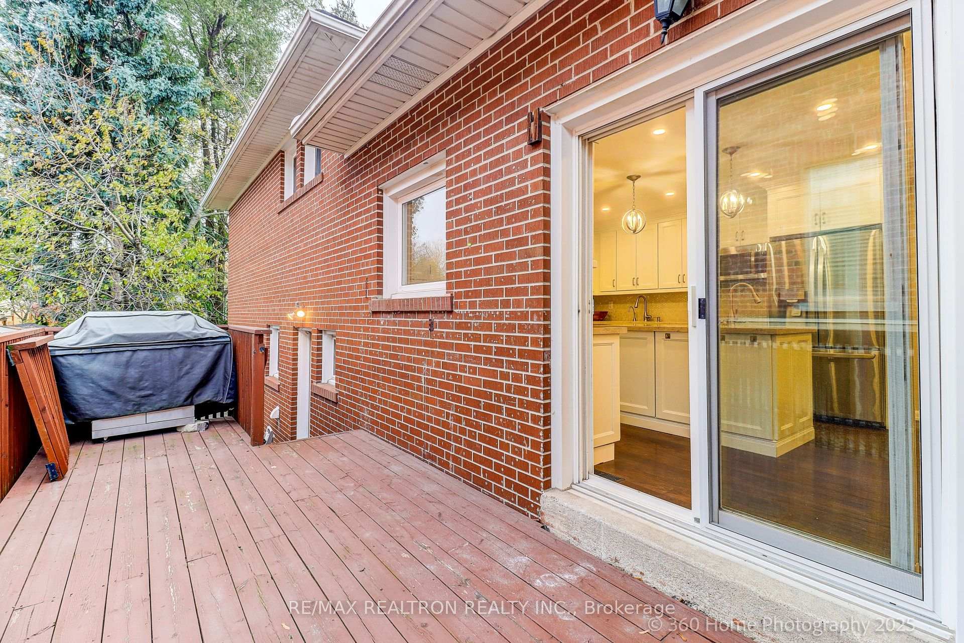 Photo 33 of 81 Sultana Avenue, Toronto, Englemount-Lawrence — HOMEH