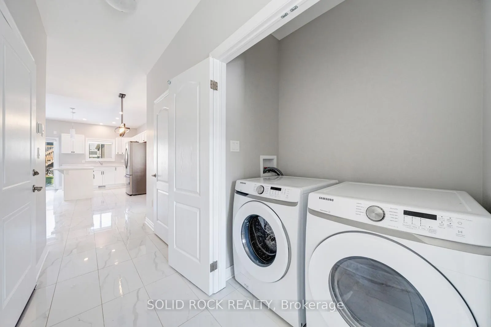 Photo 8 of 16 Bowman Crescent, Thorold, Hurricane/Merrittville — HOMEH