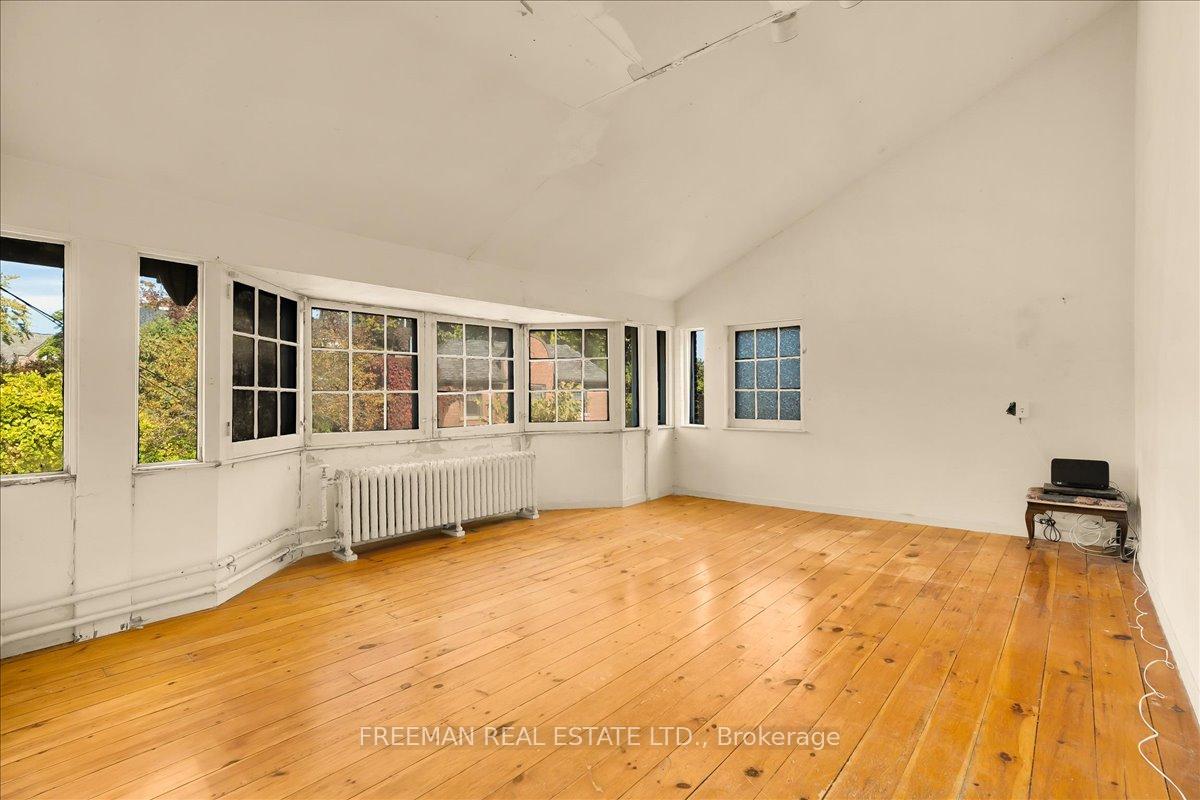 Photo 21 of 74 Chestnut Park Road, Toronto, Rosedale-Moore Park — HOMEH