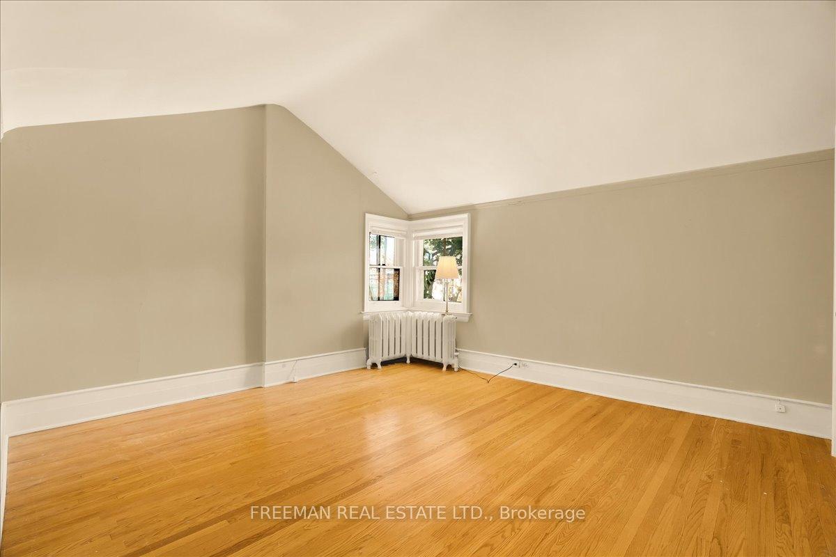 Photo 22 of 74 Chestnut Park Road, Toronto, Rosedale-Moore Park — HOMEH