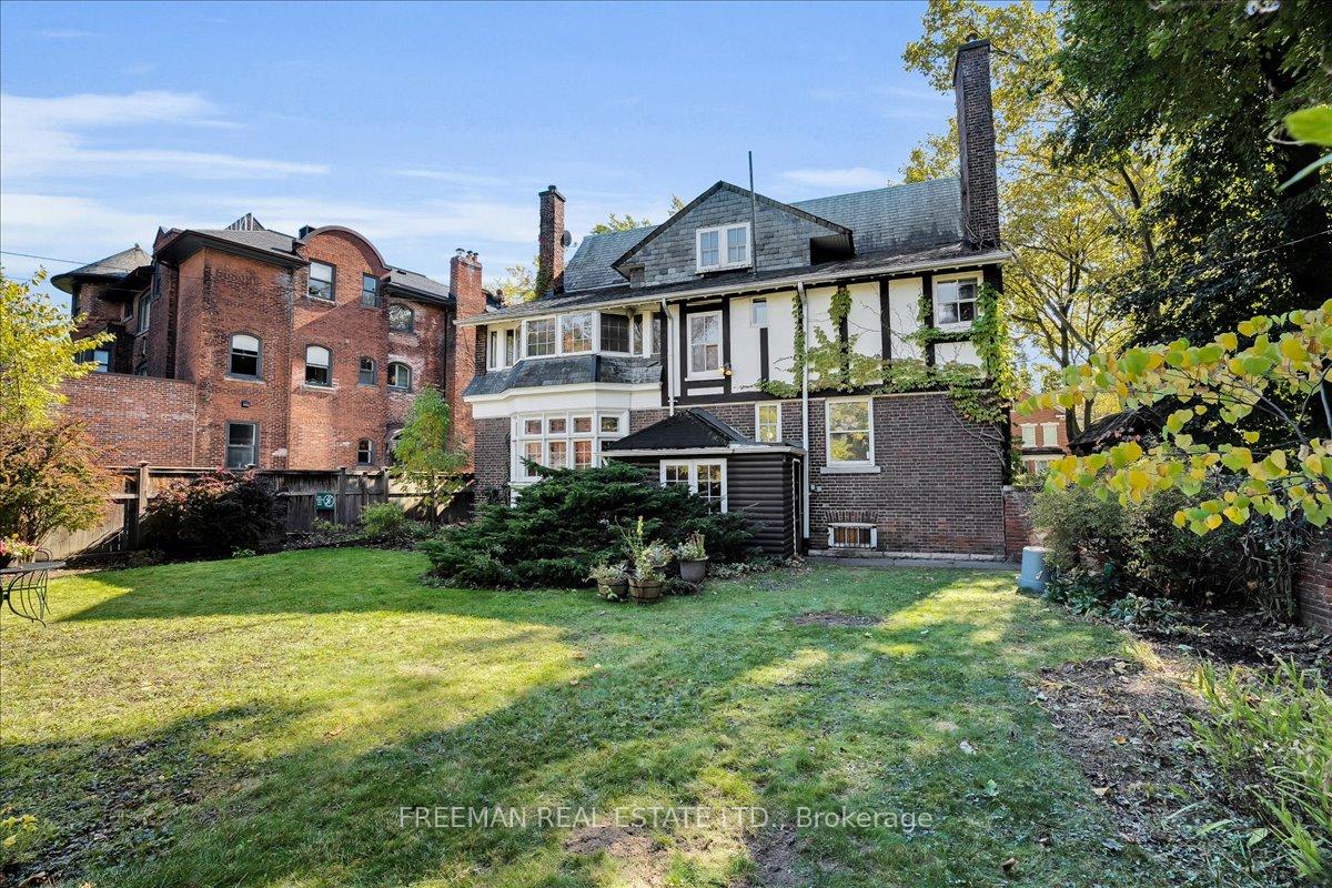 Photo 29 of 74 Chestnut Park Road, Toronto, Rosedale-Moore Park — HOMEH