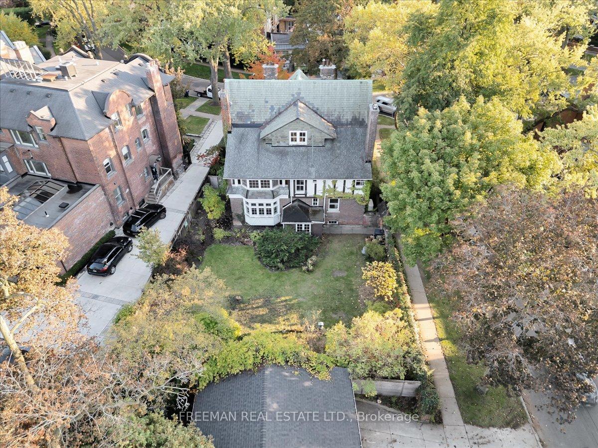 Photo 31 of 74 Chestnut Park Road, Toronto, Rosedale-Moore Park — HOMEH