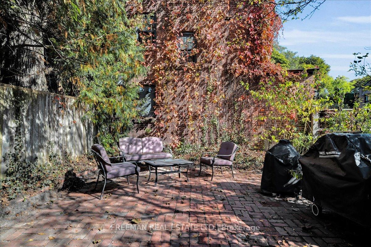 Photo 32 of 74 Chestnut Park Road, Toronto, Rosedale-Moore Park — HOMEH
