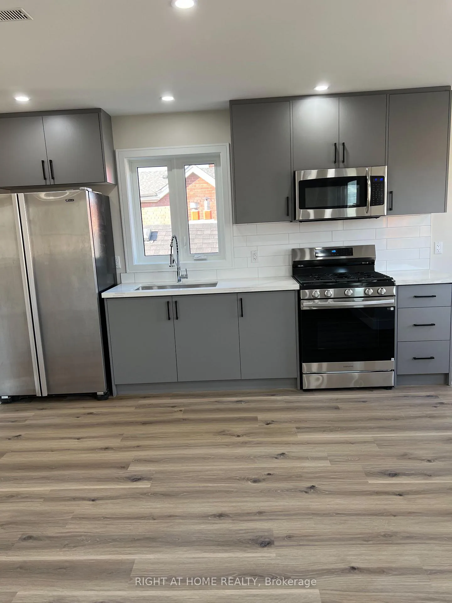 Photo 22 of Unit 3, 32 Cadorna Avenue, Toronto, Danforth Village-East York — HOMEH