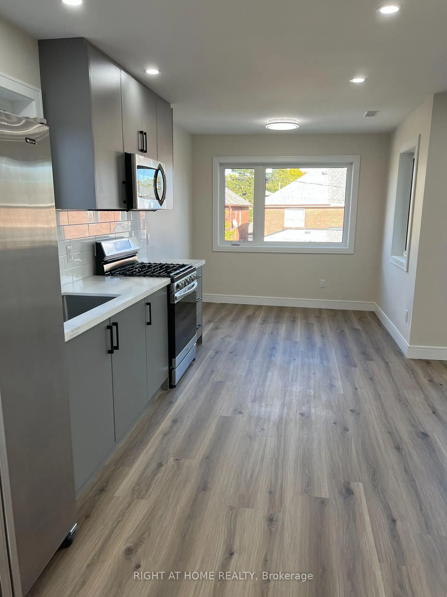 Photo 24 of Unit 3, 32 Cadorna Avenue, Toronto, Danforth Village-East York — HOMEH
