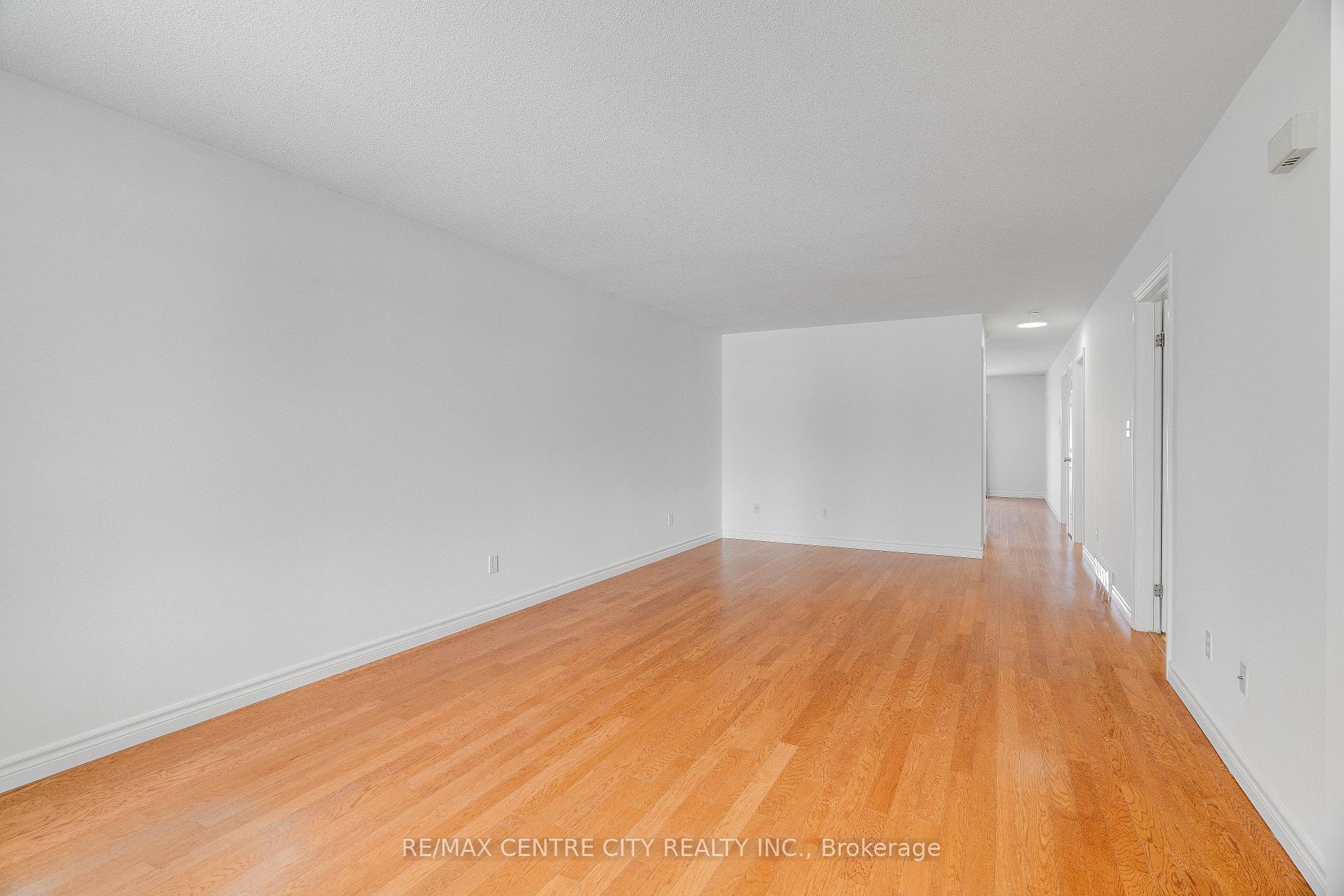 Photo 3 of 153 Maitland Street, Strathroy-Caradoc, NW — HOMEH