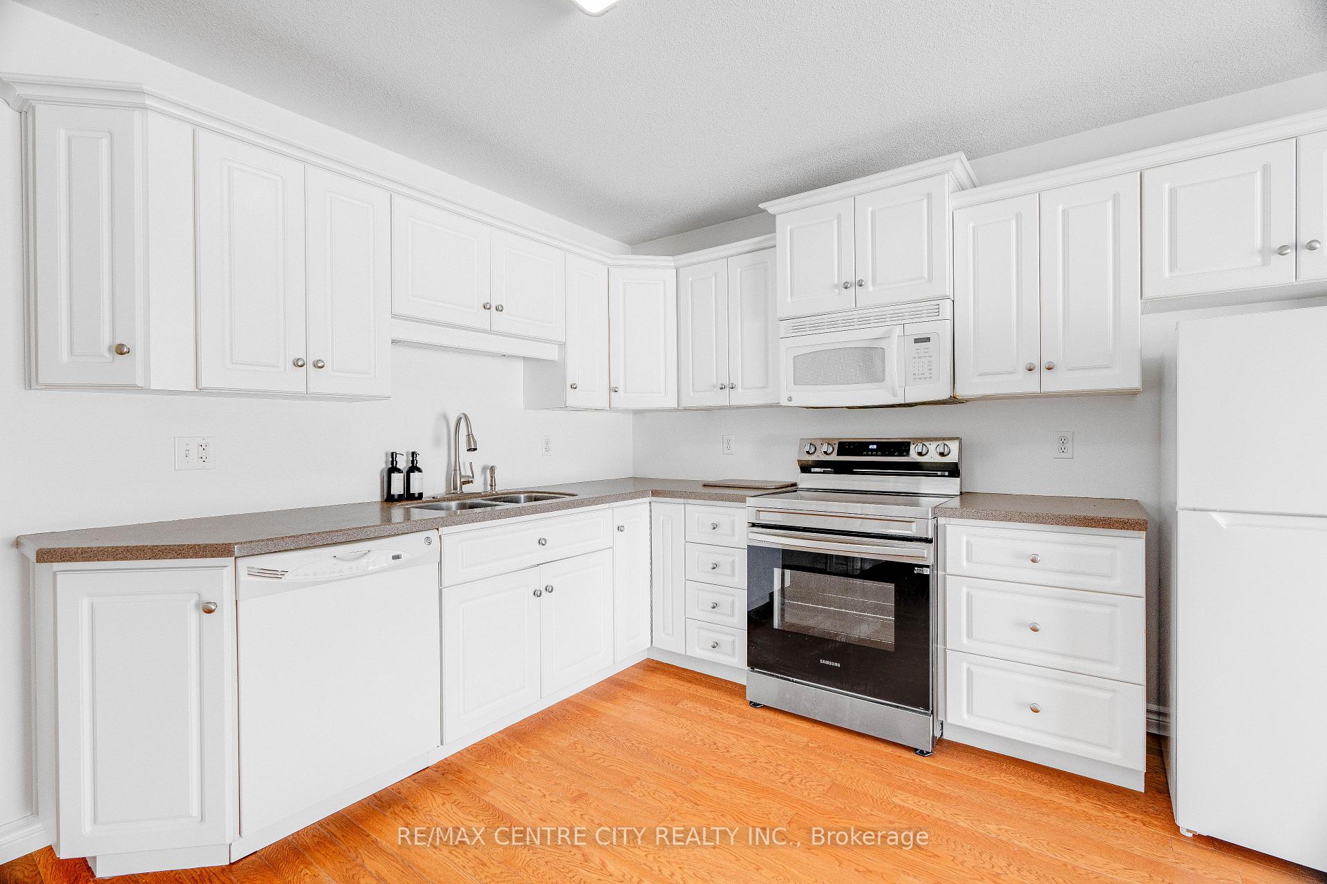 Photo 15 of 153 Maitland Street, Strathroy-Caradoc, NW — HOMEH