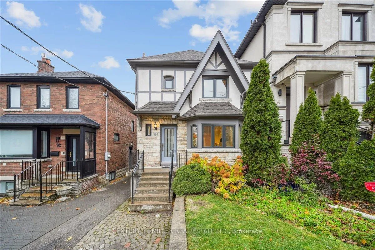 Front of 94 Castlewood Road