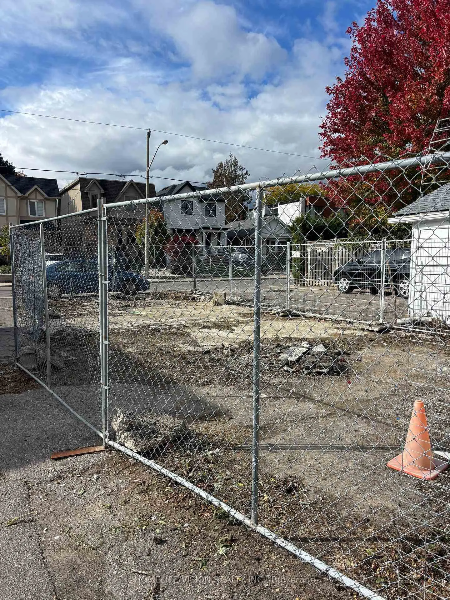 Photo 7 of Sutherland Drive, Toronto, Leaside — HOMEH