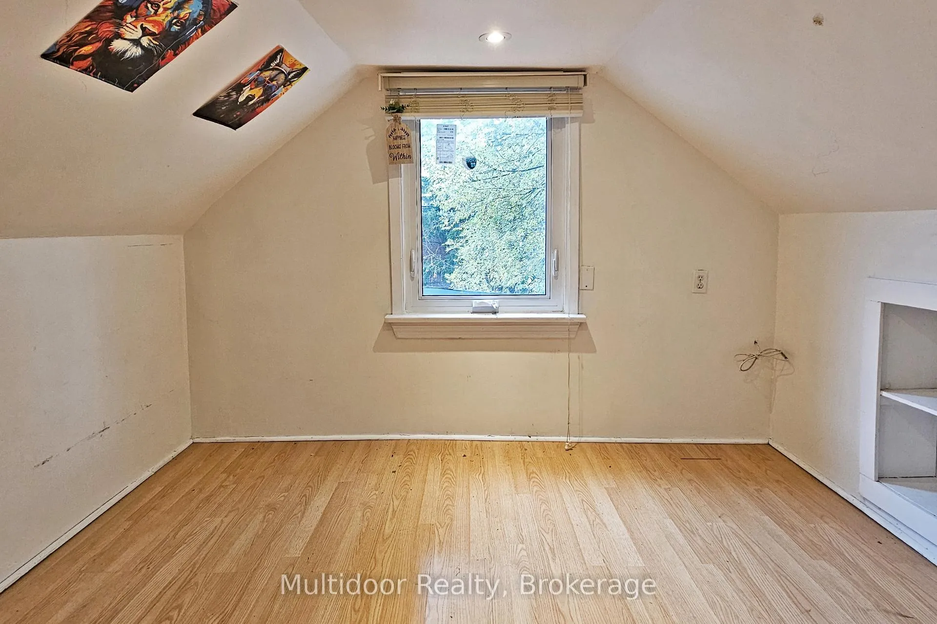 Photo 4 of 260 Glebemount Avenue, Toronto, Danforth Village-East York — HOMEH