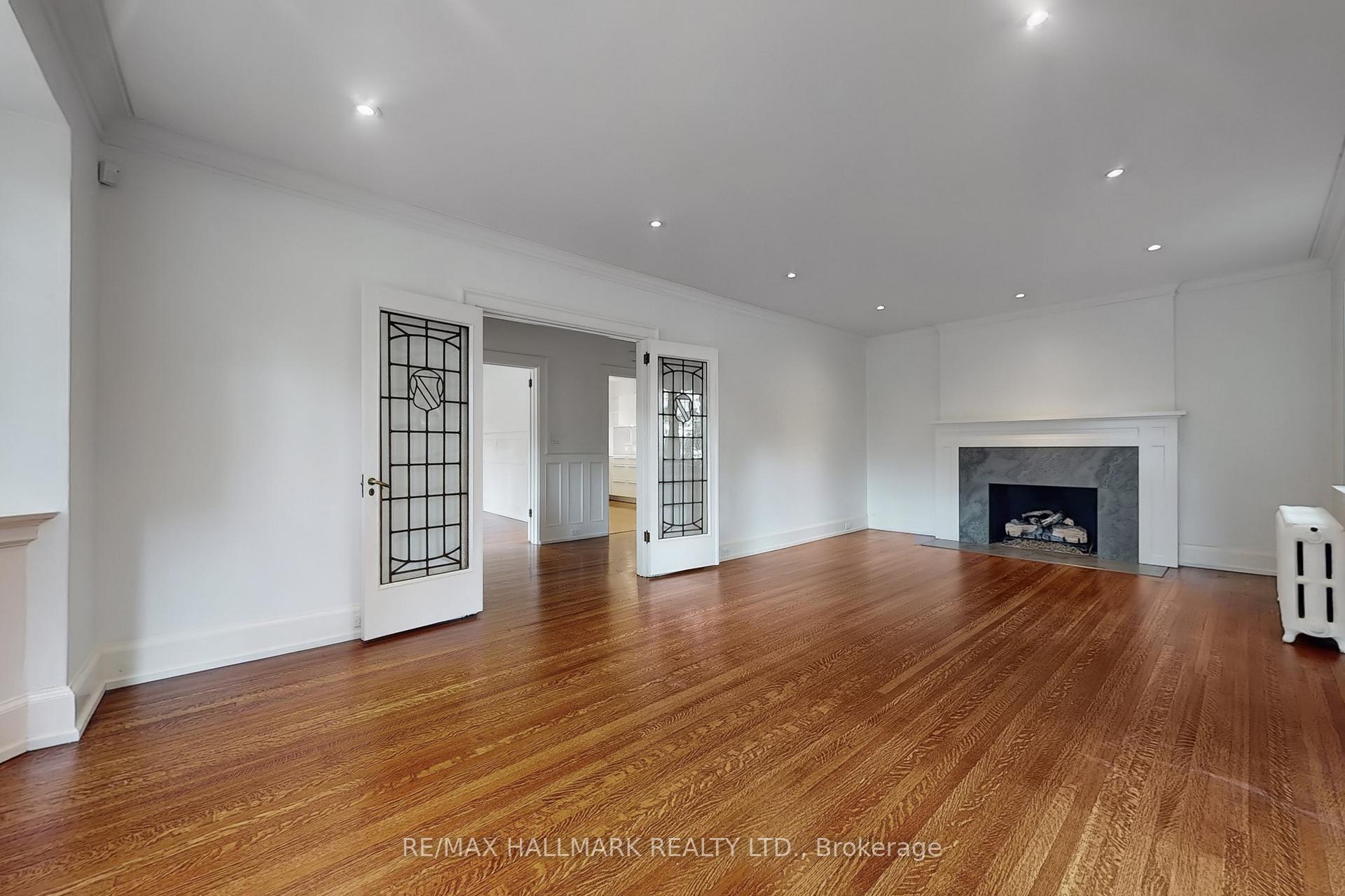 Photo 2 of 41 Rosedale Heights Drive, Toronto, Rosedale-Moore Park — HOMEH