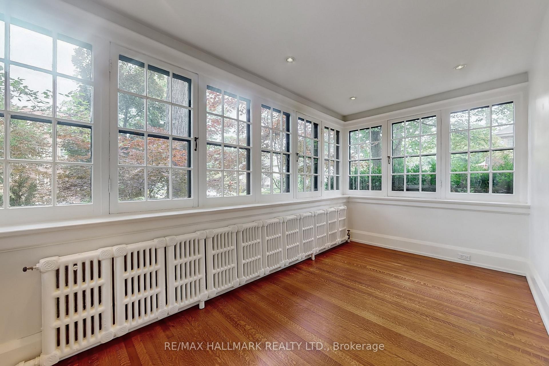 Photo 4 of 41 Rosedale Heights Drive, Toronto, Rosedale-Moore Park — HOMEH