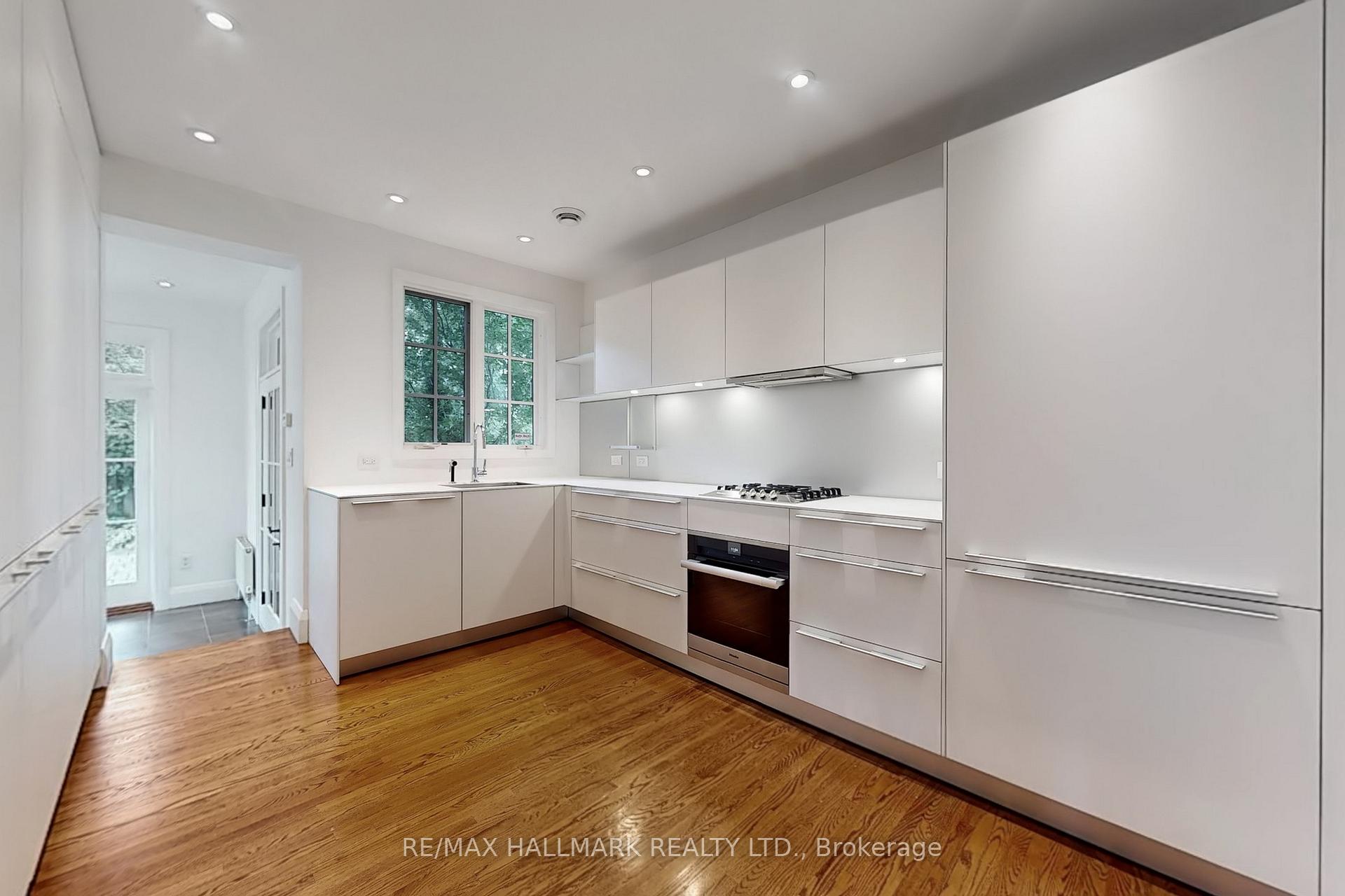 Photo 9 of 41 Rosedale Heights Drive, Toronto, Rosedale-Moore Park — HOMEH