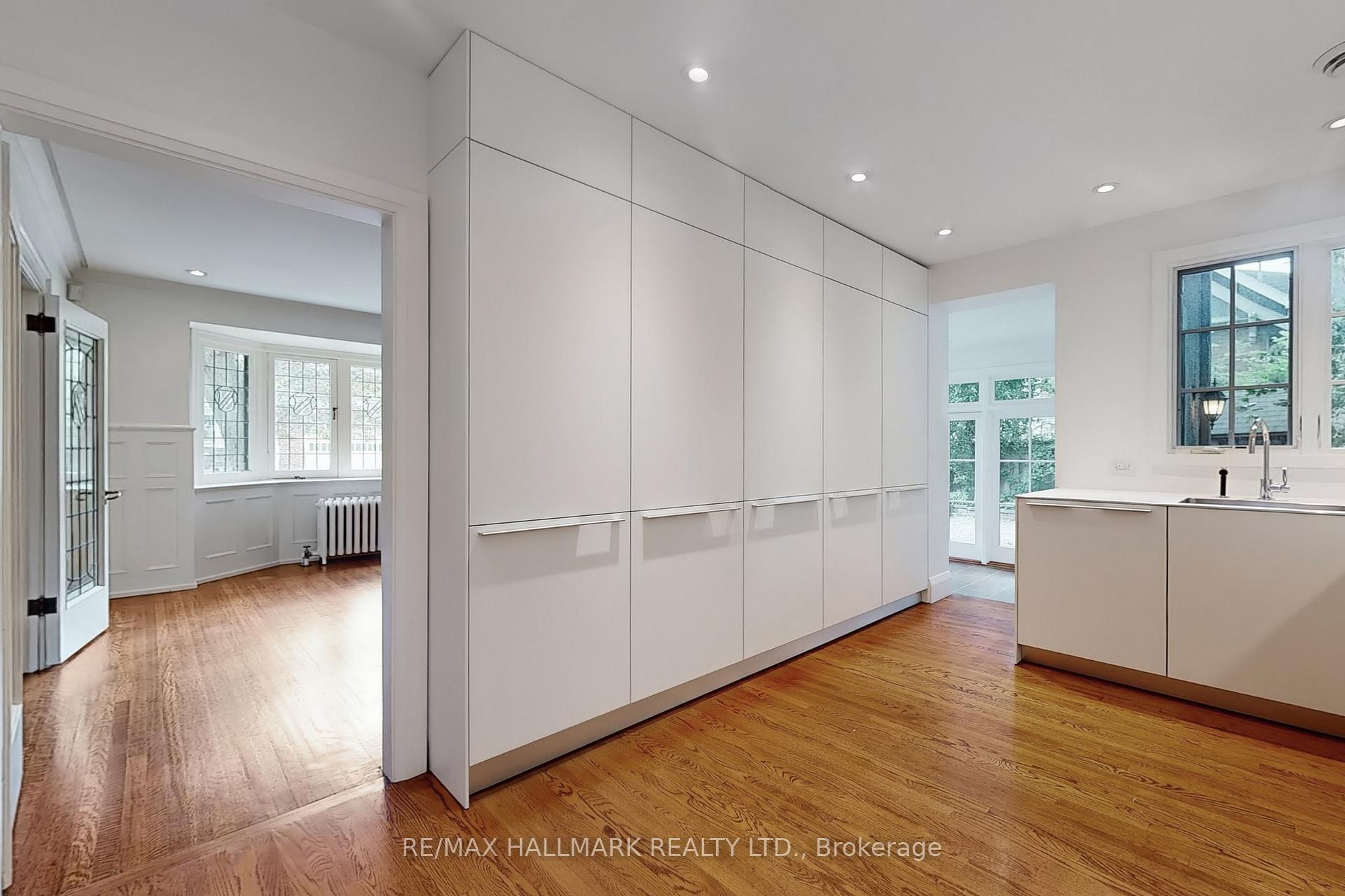 Photo 10 of 41 Rosedale Heights Drive, Toronto, Rosedale-Moore Park — HOMEH