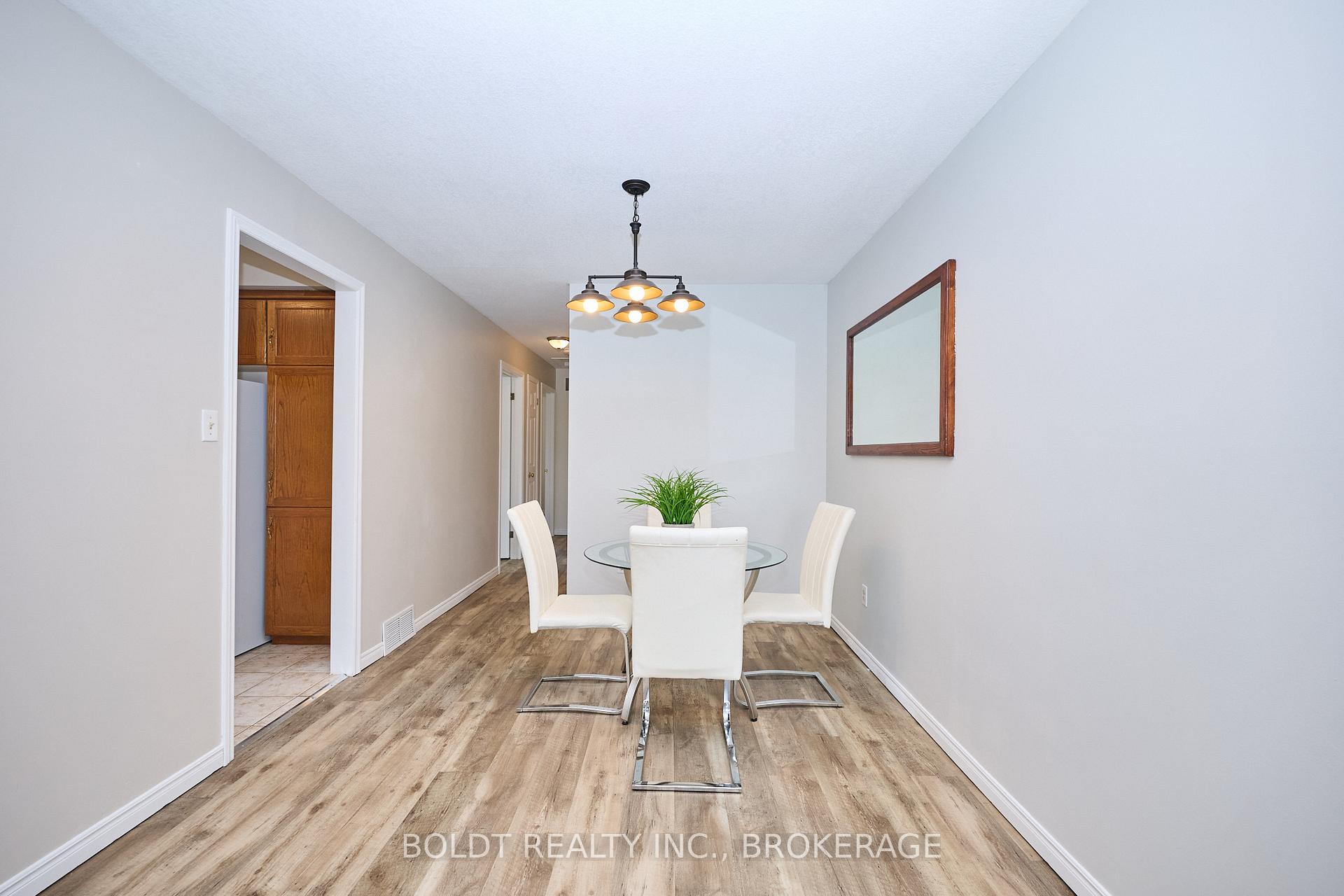 Photo 9 of 17-19 Colborne Street, Thorold, Thorold Downtown — HOMEH