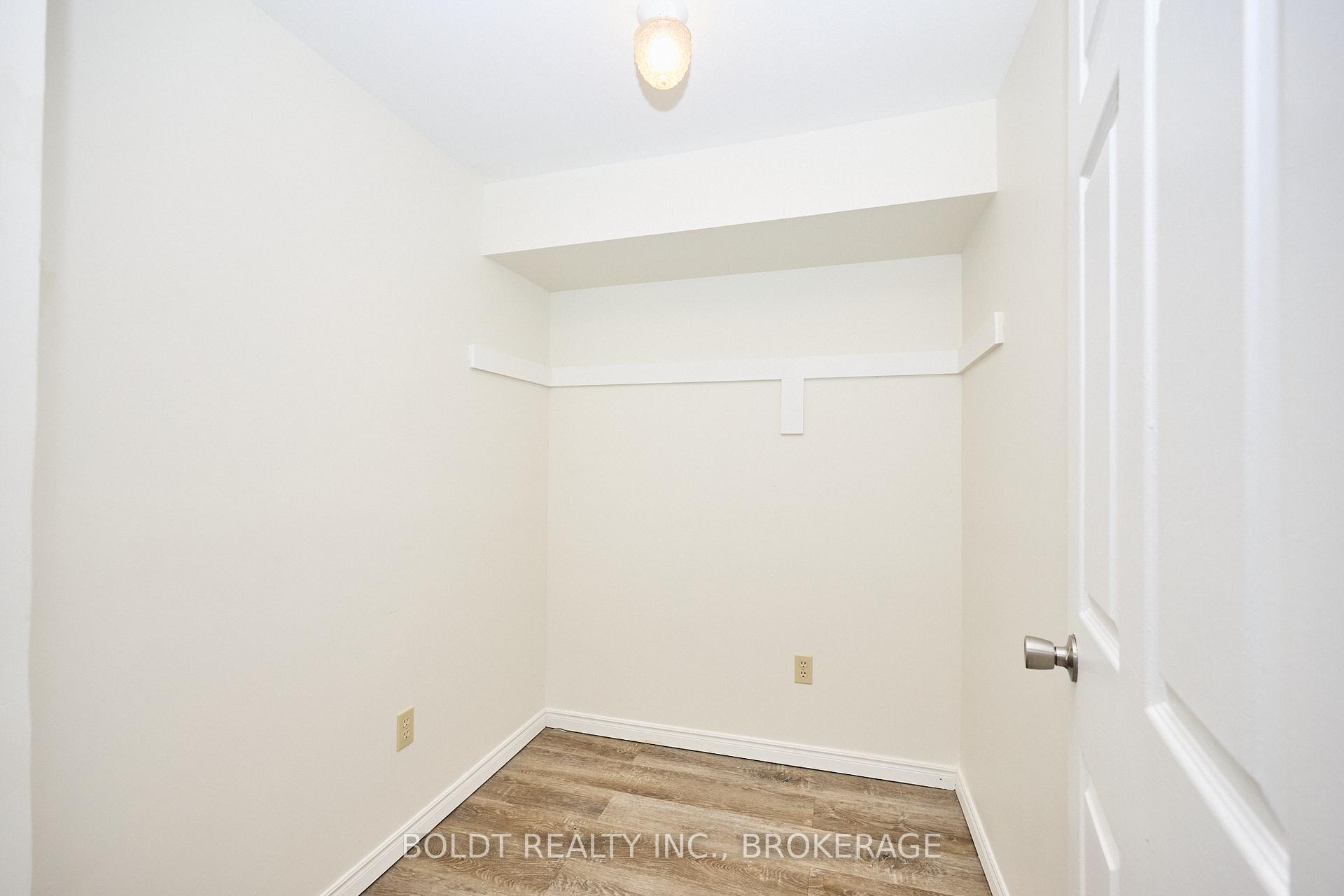 Photo 17 of 17-19 Colborne Street, Thorold, Thorold Downtown — HOMEH