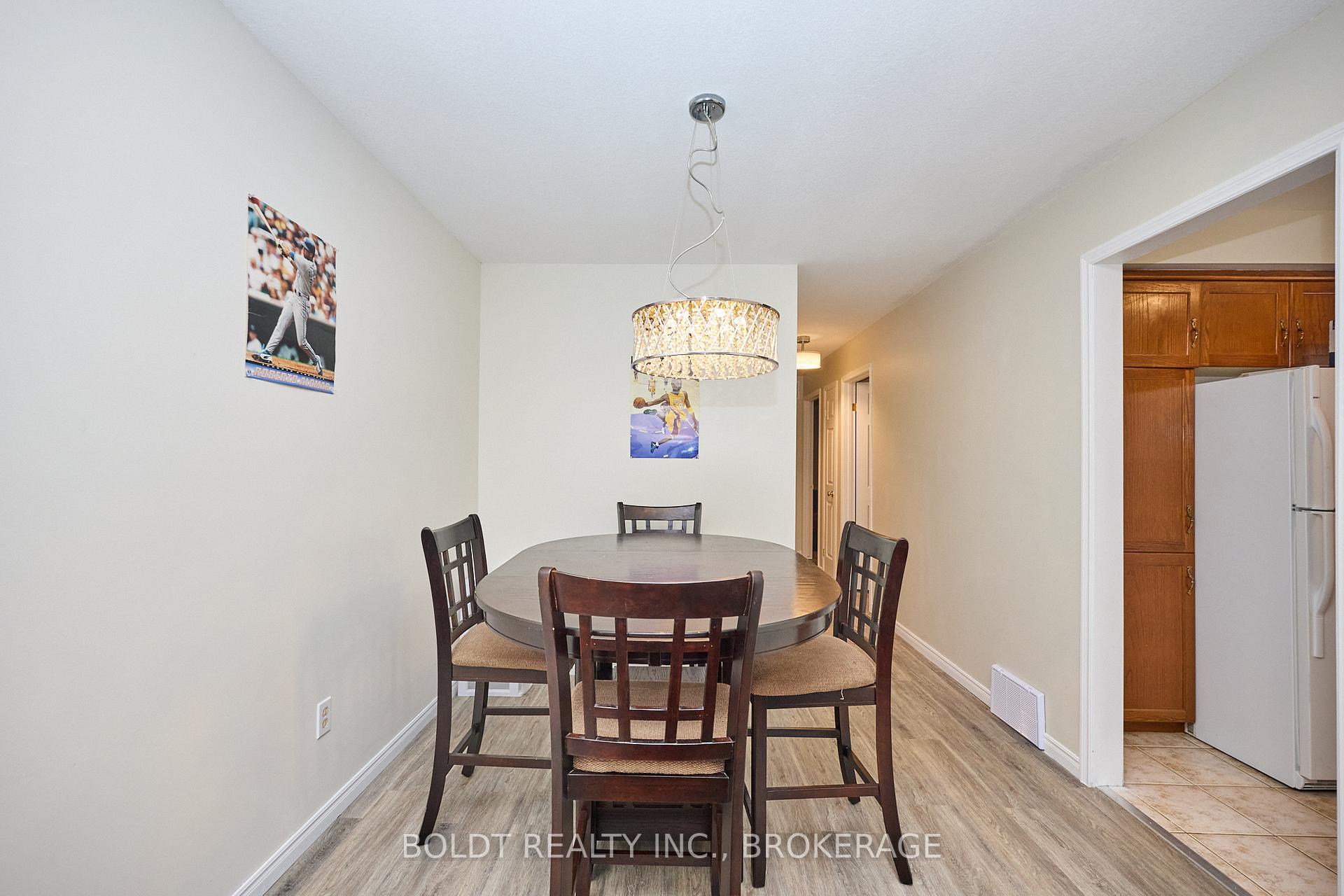 Photo 24 of 17-19 Colborne Street, Thorold, Thorold Downtown — HOMEH