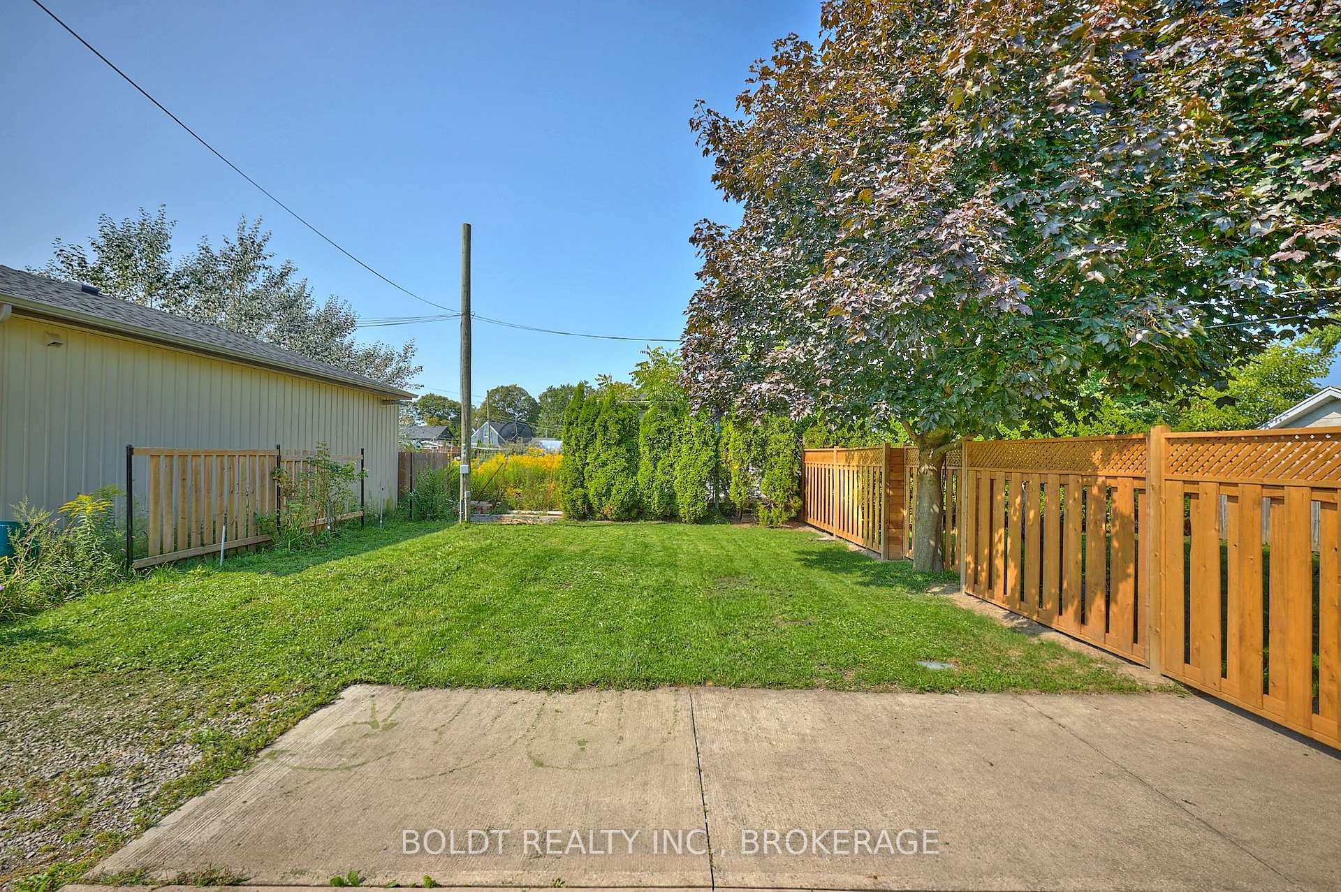 Photo 34 of 17-19 Colborne Street, Thorold, Thorold Downtown — HOMEH