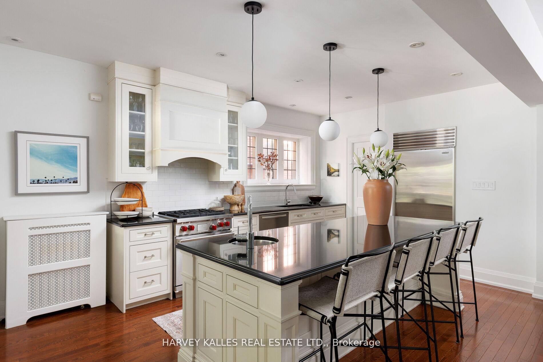 Photo 16 of 8 Edgewood Crescent, Toronto, Rosedale-Moore Park — HOMEH