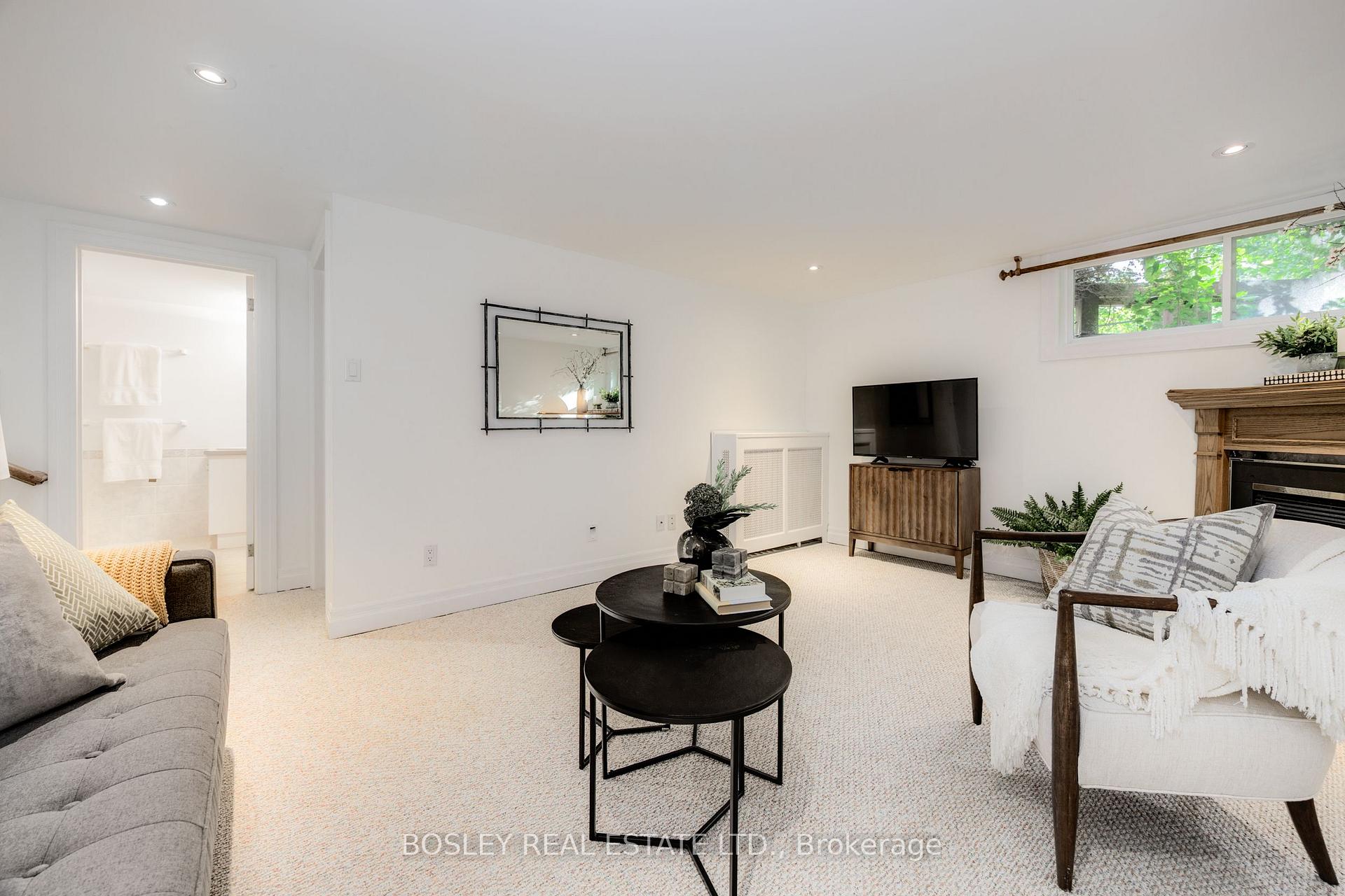 Photo 32 of 112 Brentcliffe Road, Toronto, Leaside — HOMEH