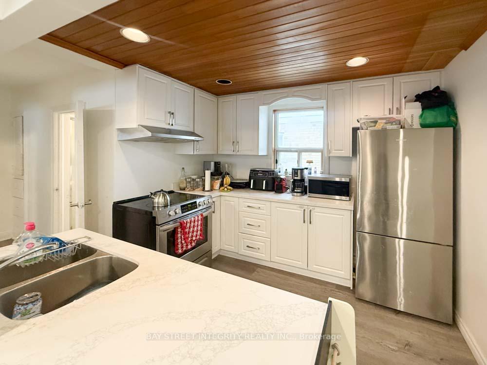 Photo 4 of Unit Upper, 315 Laird Drive, Toronto, Leaside — HOMEH