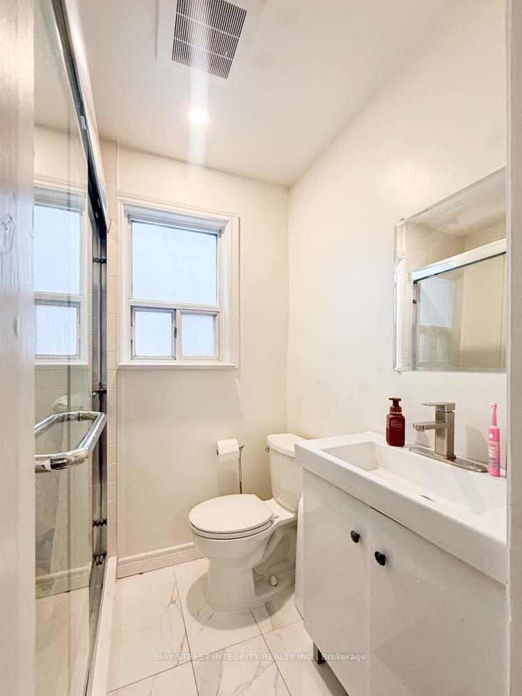 Photo 6 of Unit Upper, 315 Laird Drive, Toronto, Leaside — HOMEH