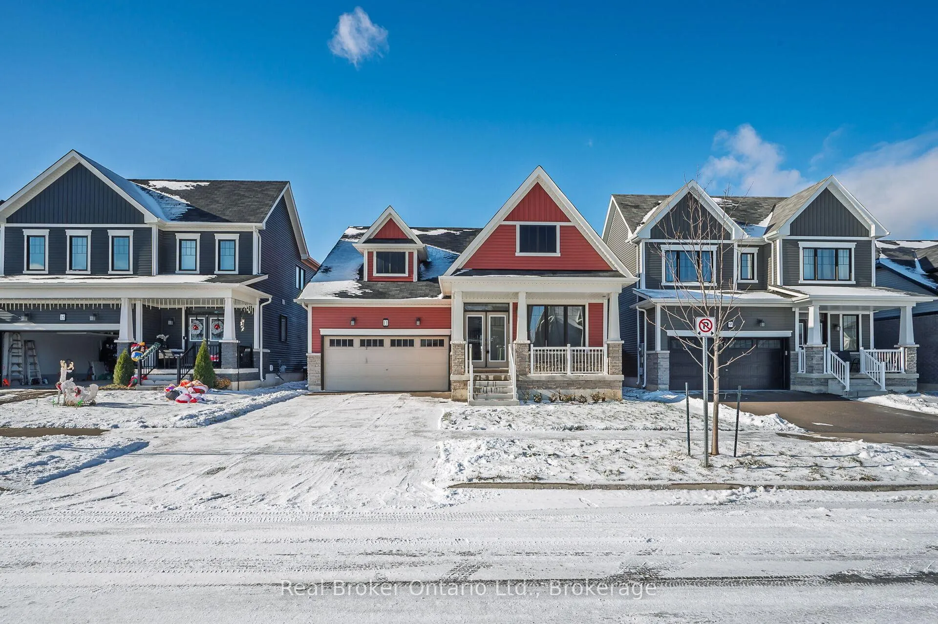 Front of 11 Frontier Drive