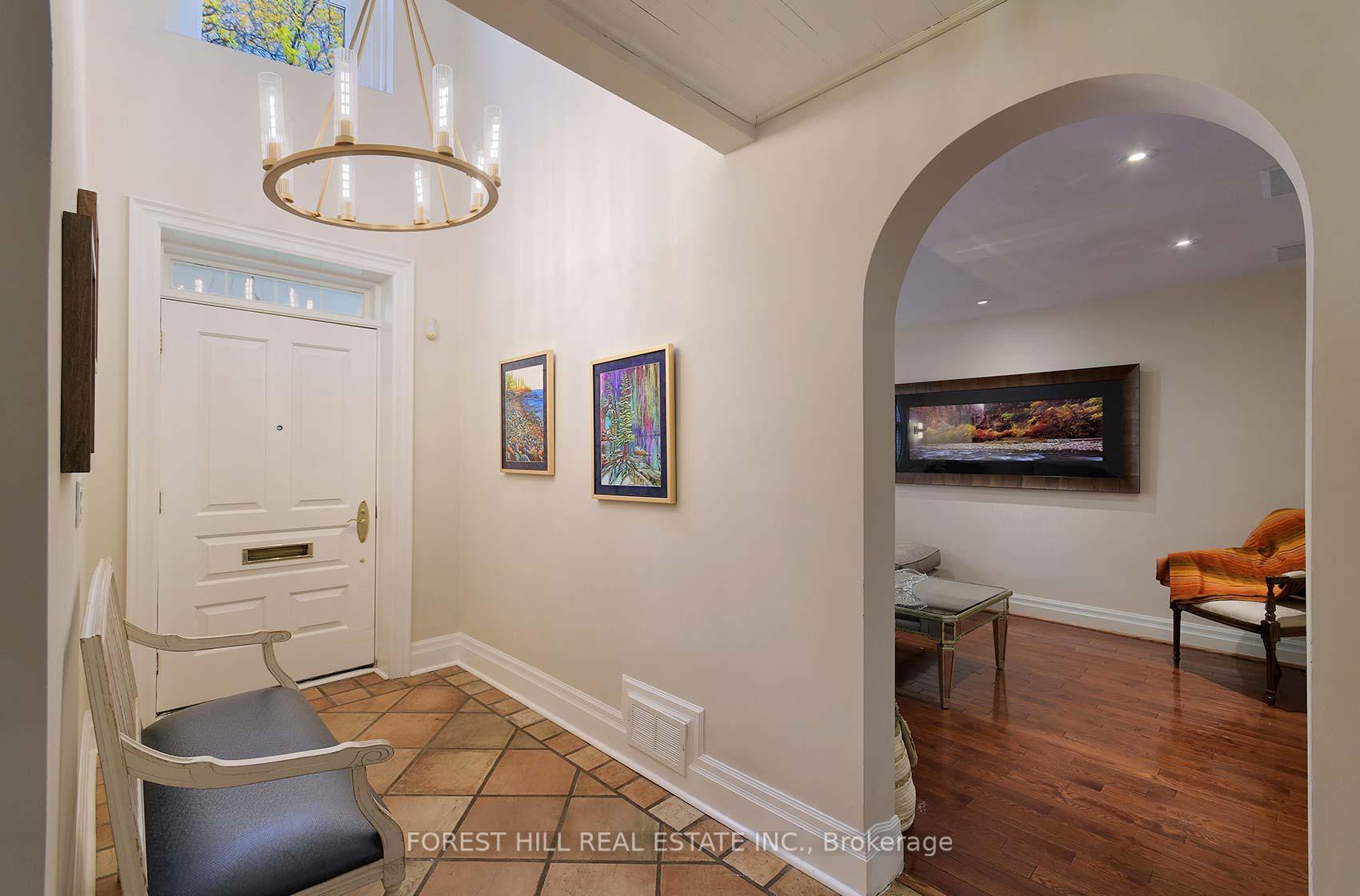 Photo 3 of 181 Hillhurst Boulevard, Toronto, Bedford Park-Nortown — HOMEH