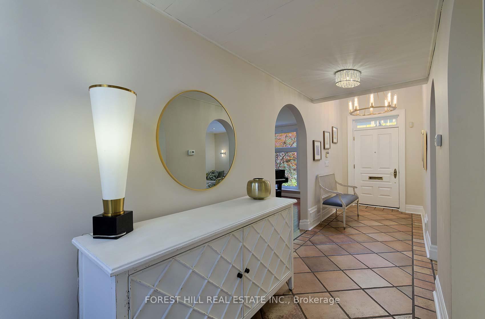 Photo 5 of 181 Hillhurst Boulevard, Toronto, Bedford Park-Nortown — HOMEH